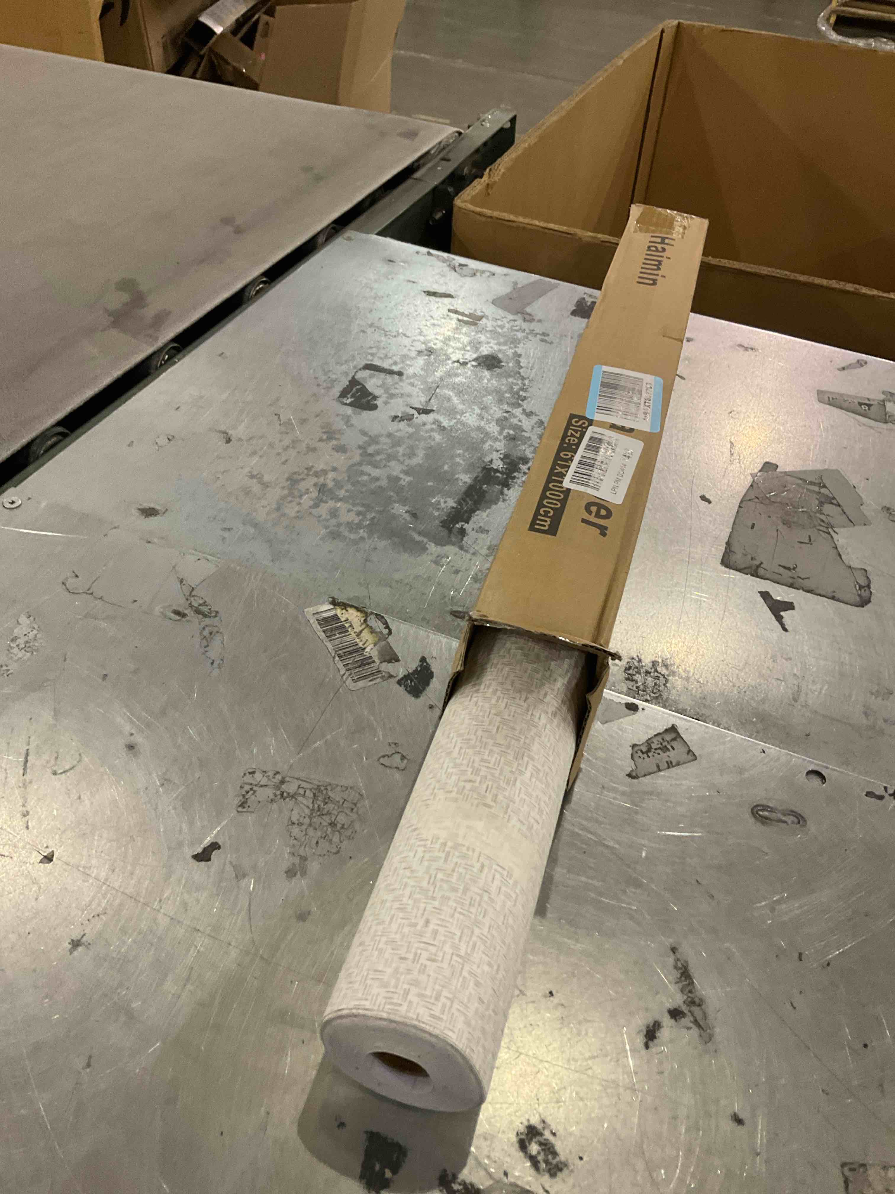 https://s3.amazonaws.com/lotting-images-prod/bidfta/PPE2573576_1745501565268.jpeg