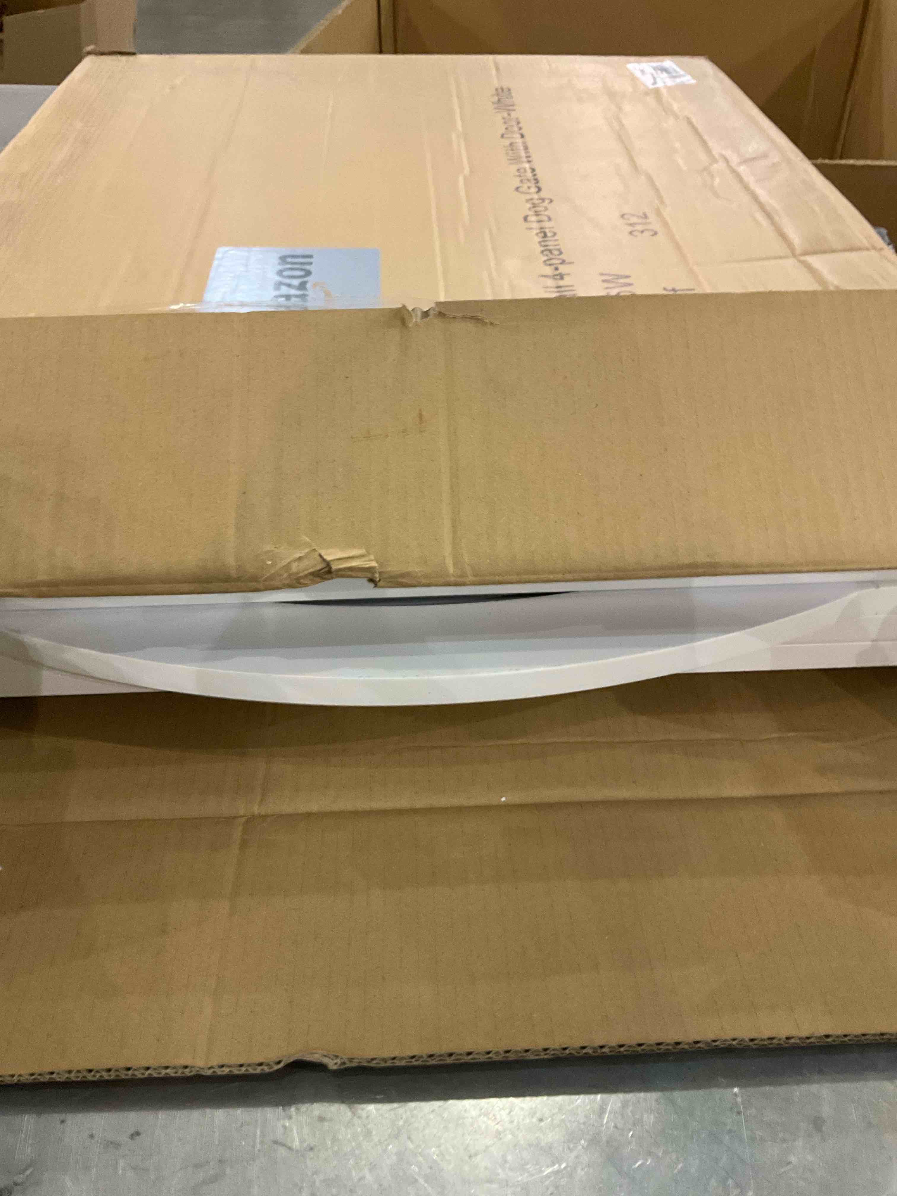 https://s3.amazonaws.com/lotting-images-prod/bidfta/PPE2573684_1745502215659.jpeg