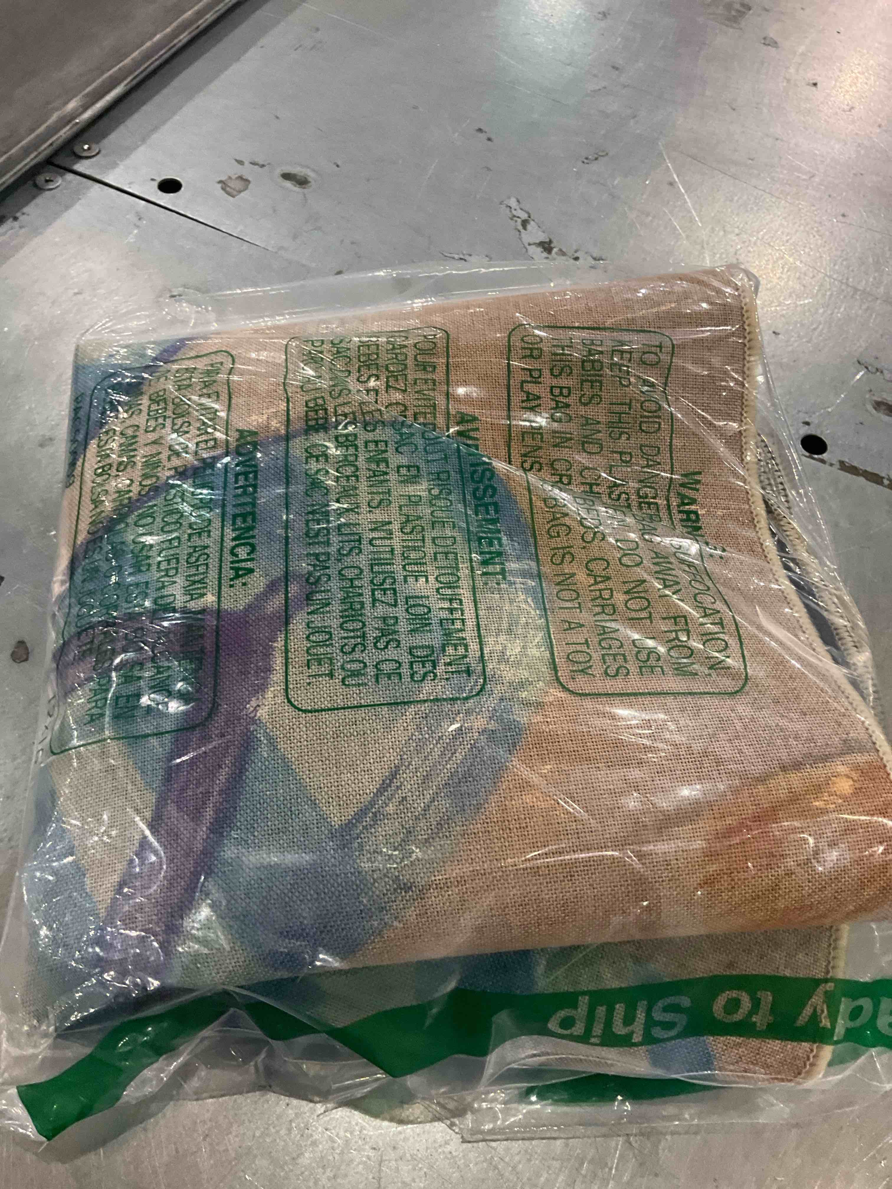 https://s3.amazonaws.com/lotting-images-prod/bidfta/PPE2573774_1745505454529.jpeg
