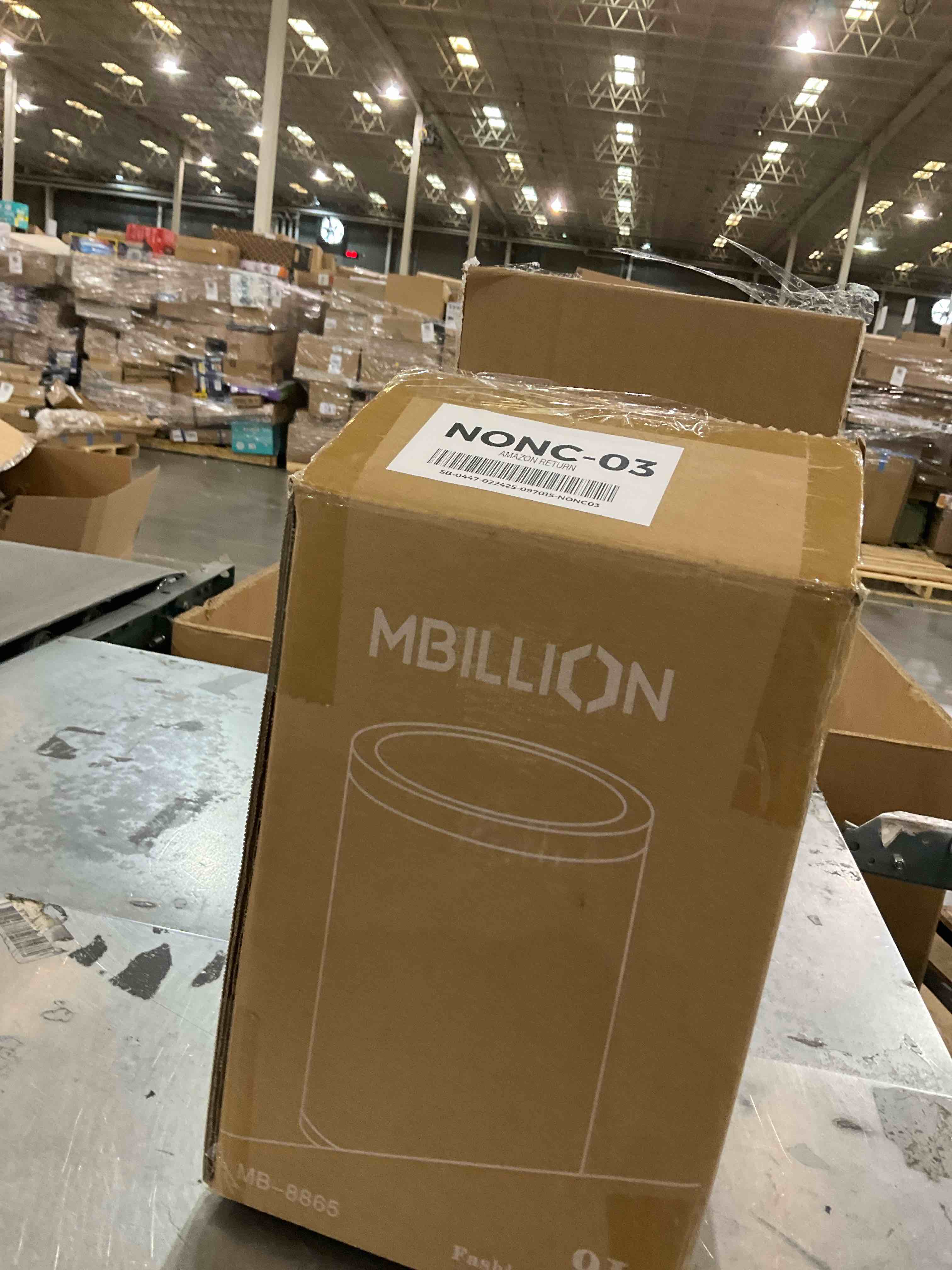 https://s3.amazonaws.com/lotting-images-prod/bidfta/PPE2573818_1745508571326.jpeg