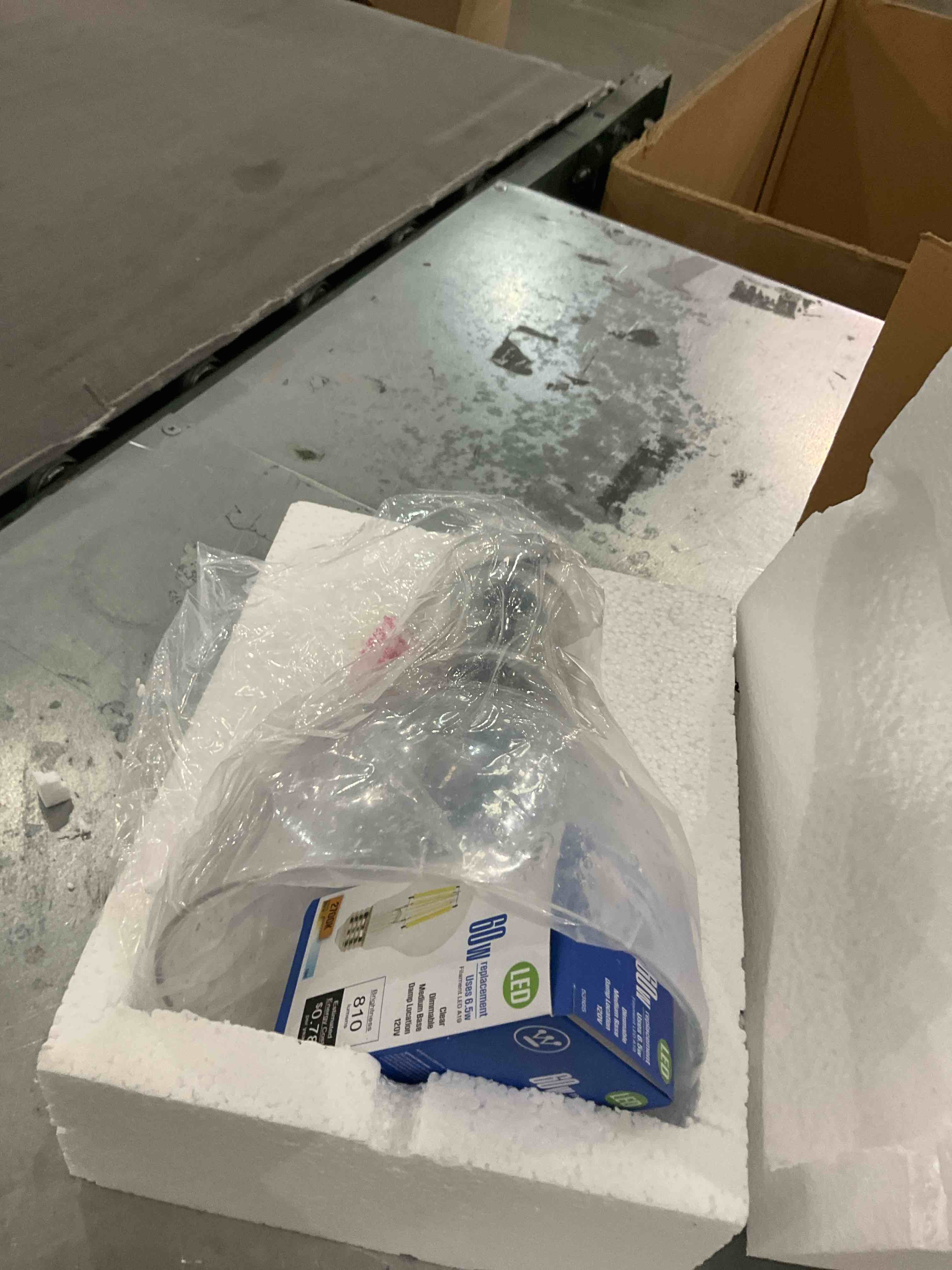 https://s3.amazonaws.com/lotting-images-prod/bidfta/PPE2573885_1745509549166.jpeg