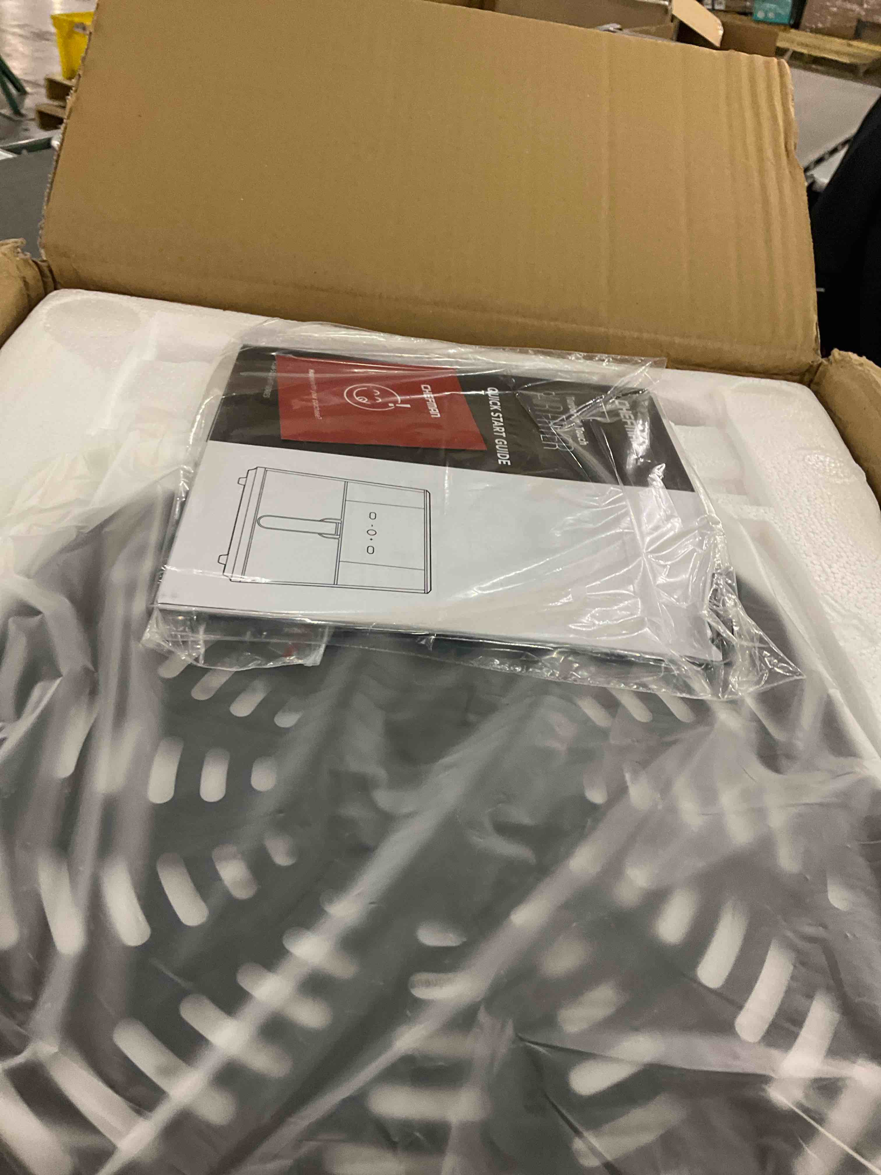 https://s3.amazonaws.com/lotting-images-prod/bidfta/PPE2574015_1745518935116.jpeg