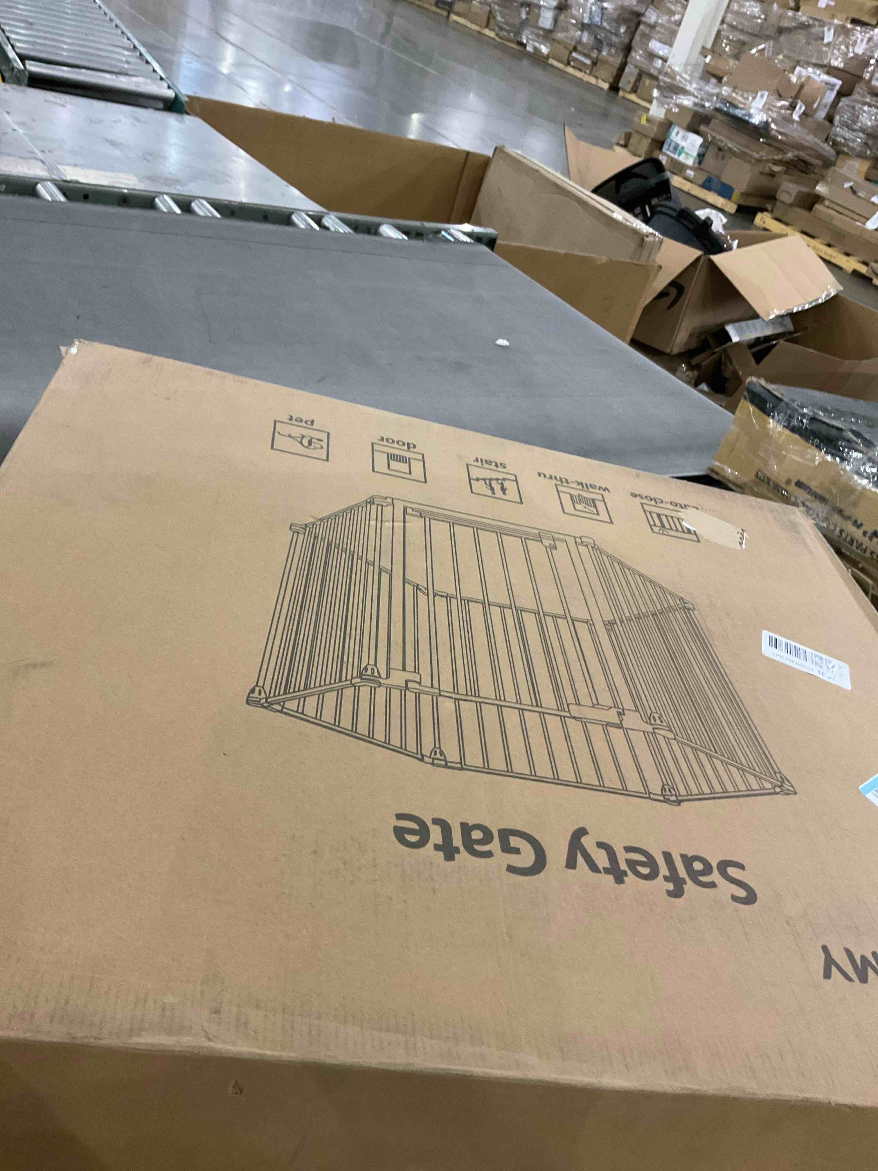 https://s3.amazonaws.com/lotting-images-prod/bidfta/PPE2574042_1745581405060.jpeg