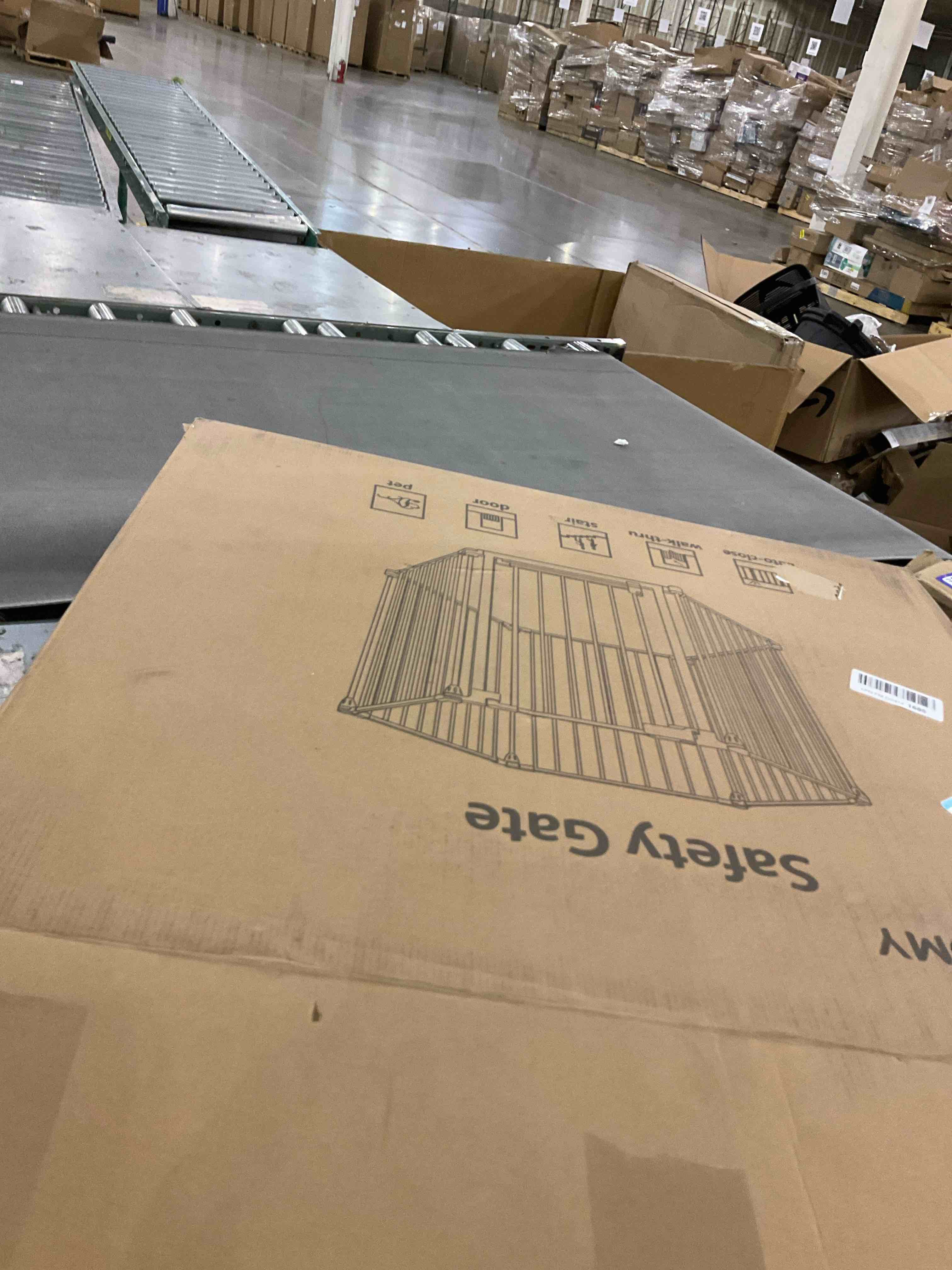 https://s3.amazonaws.com/lotting-images-prod/bidfta/PPE2574042_1745581431756.jpeg