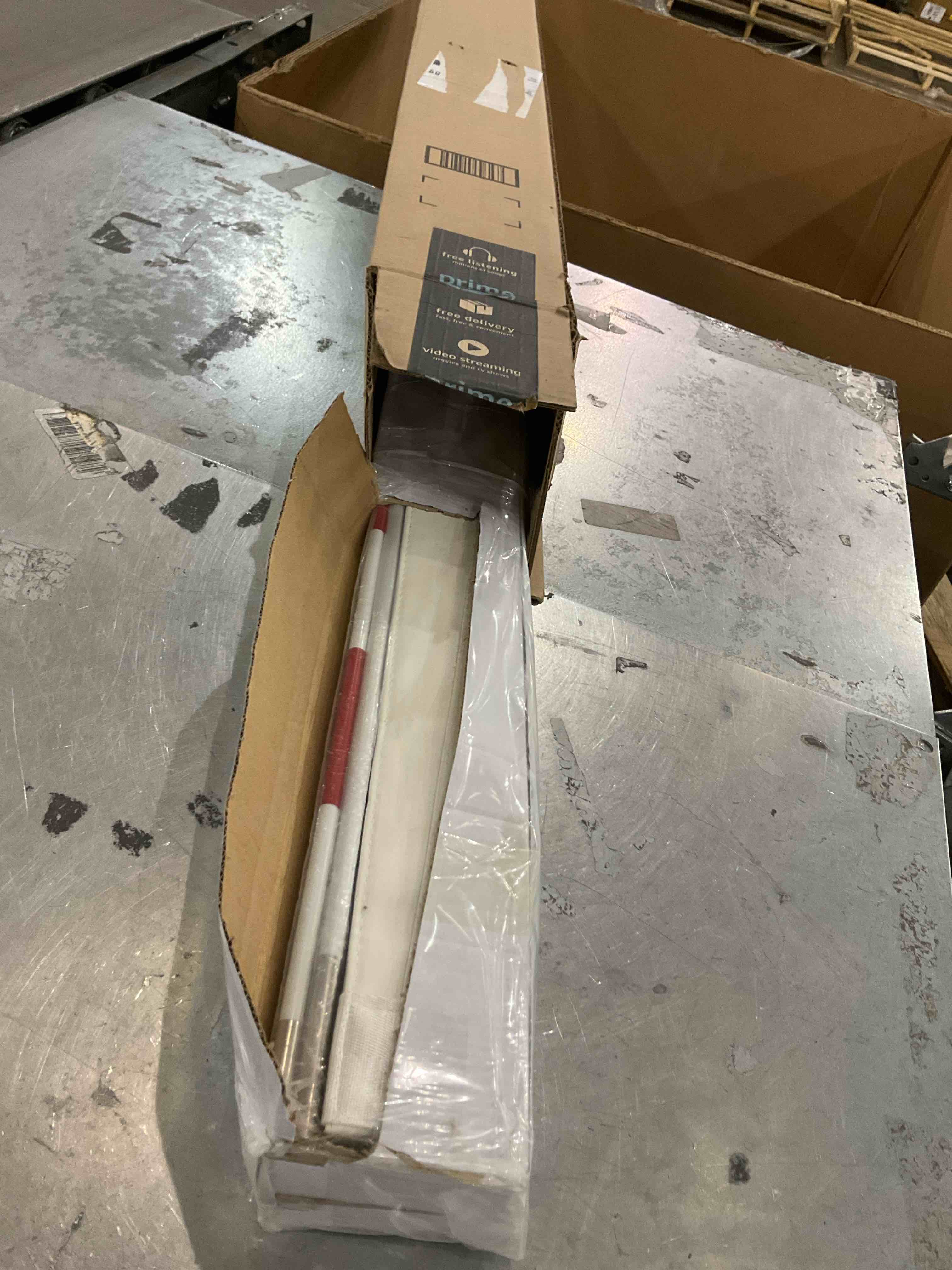 https://s3.amazonaws.com/lotting-images-prod/bidfta/PPE2574060_1745520142712.jpeg