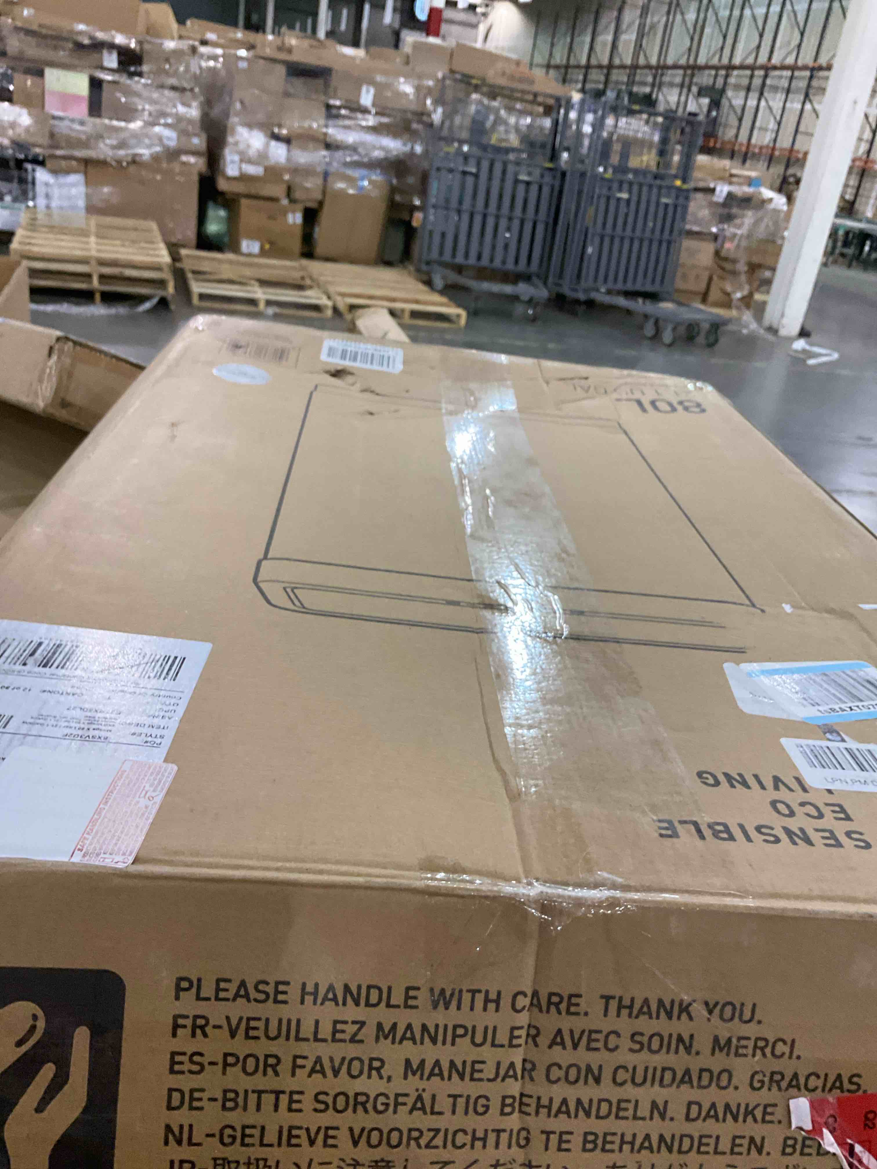 https://s3.amazonaws.com/lotting-images-prod/bidfta/PPE2574111_1745581868693.jpeg