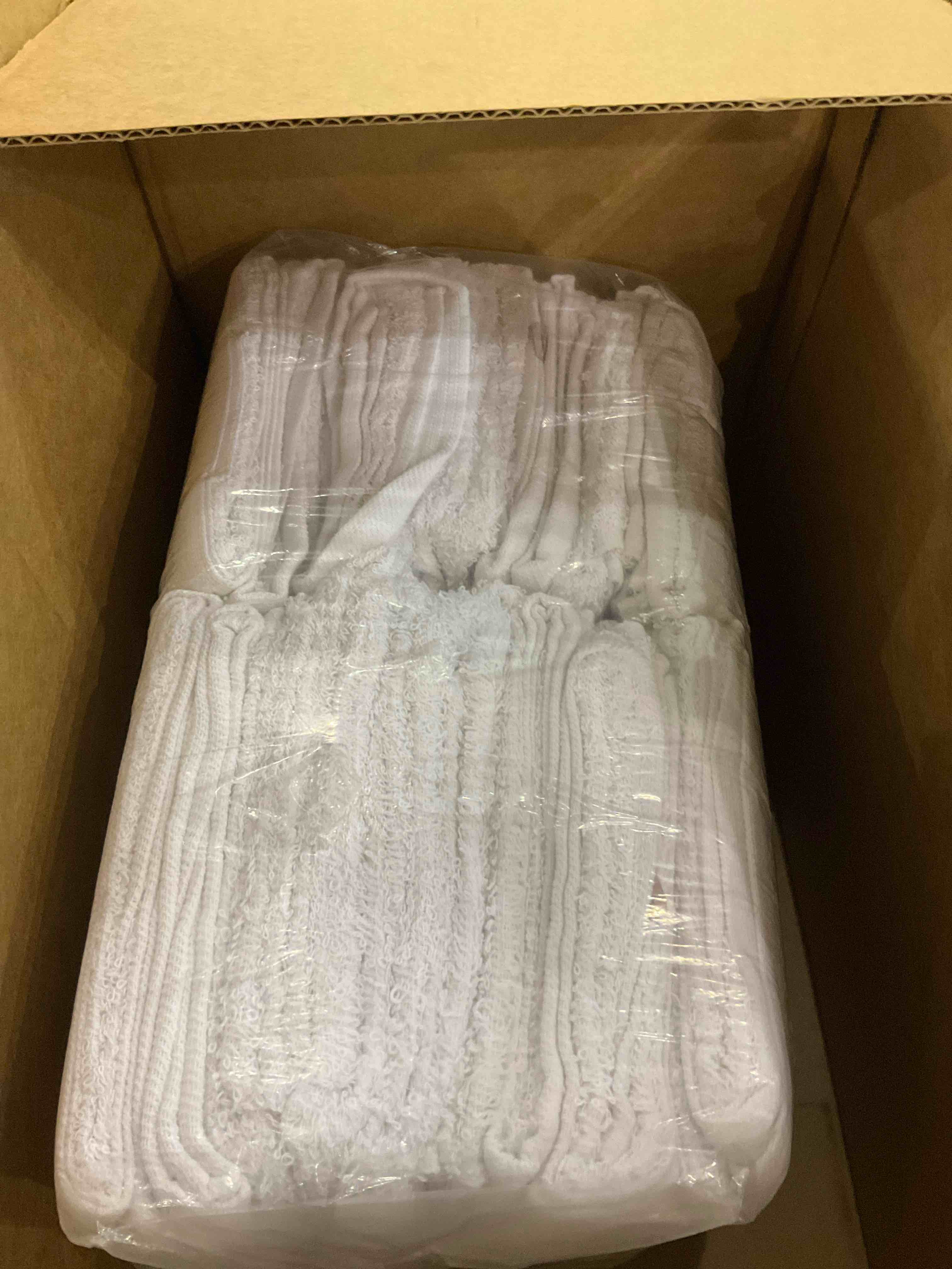 https://s3.amazonaws.com/lotting-images-prod/bidfta/PPE2574144_1745584962332.jpeg