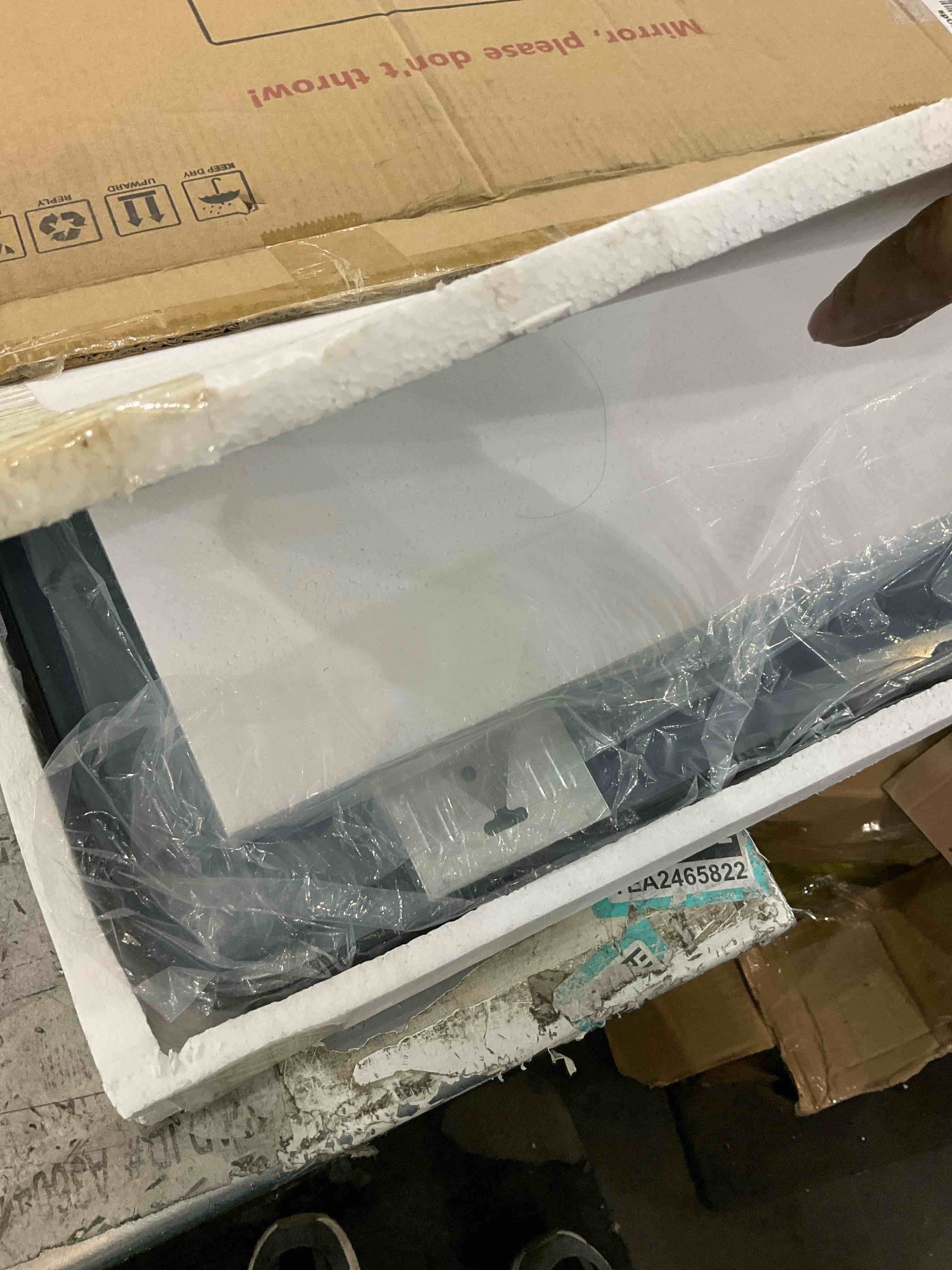 https://s3.amazonaws.com/lotting-images-prod/bidfta/PPE2574166_1745588611333.jpeg