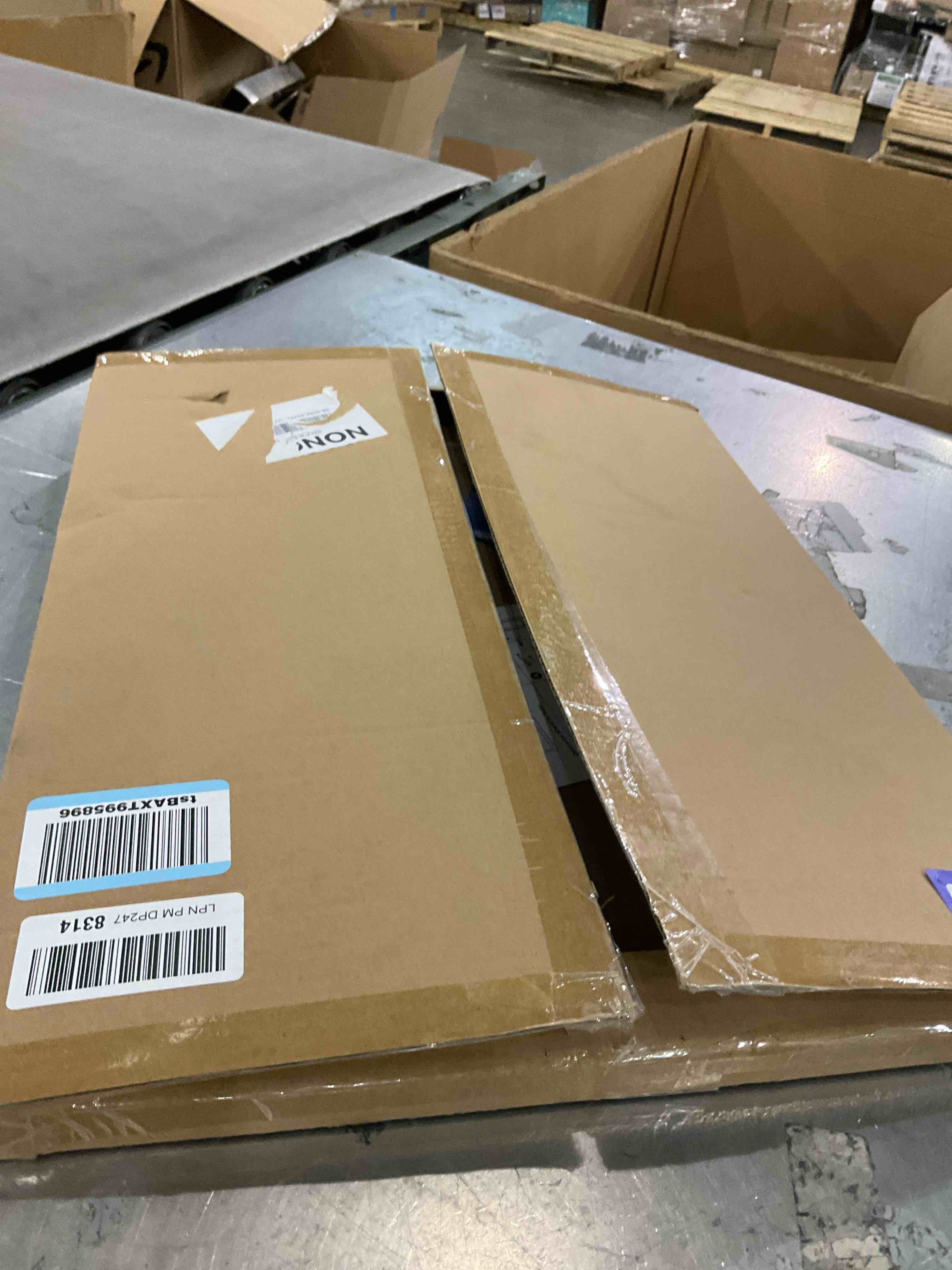 https://s3.amazonaws.com/lotting-images-prod/bidfta/PPE2574195_1745583560921.jpeg