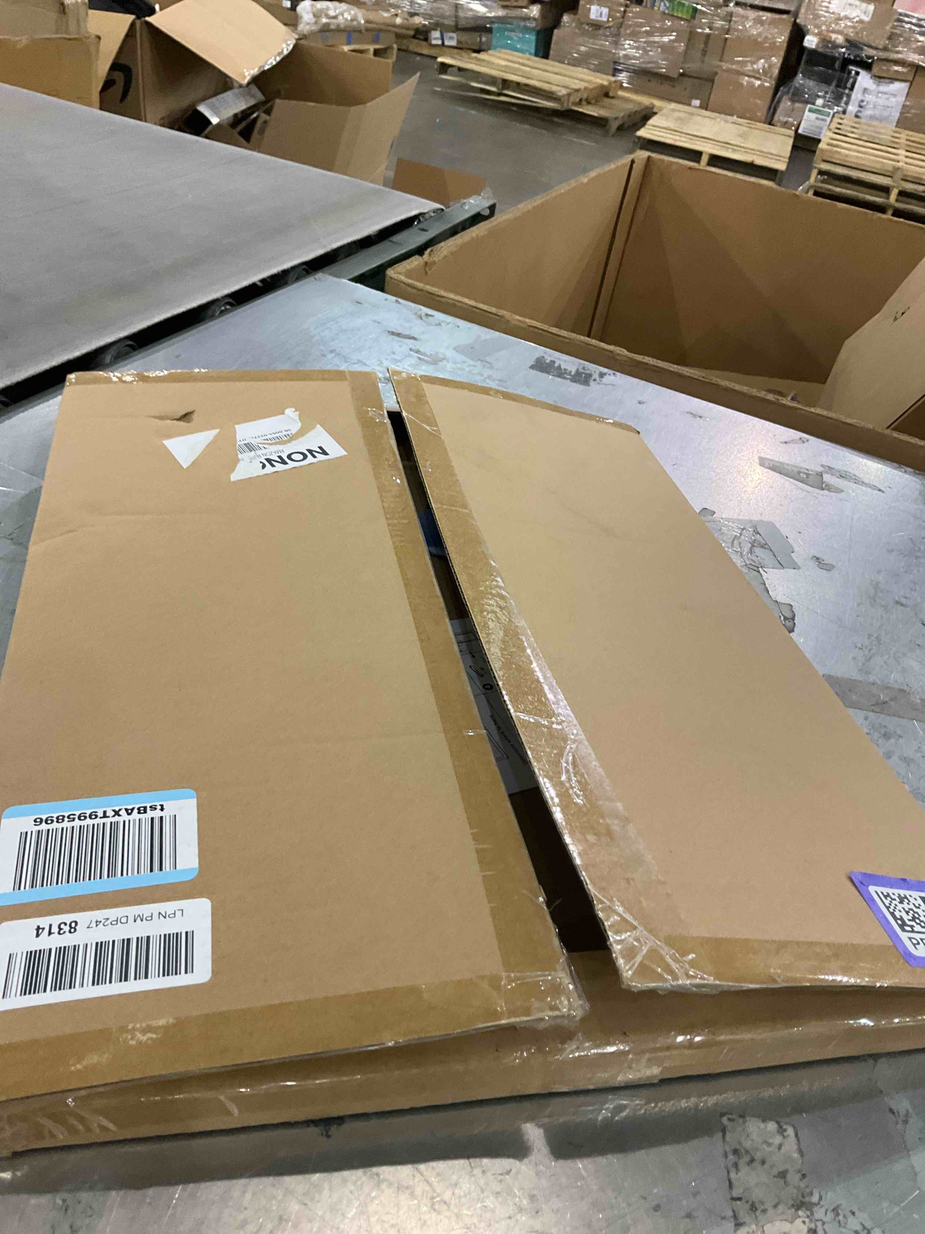 https://s3.amazonaws.com/lotting-images-prod/bidfta/PPE2574195_1745583561885.jpeg