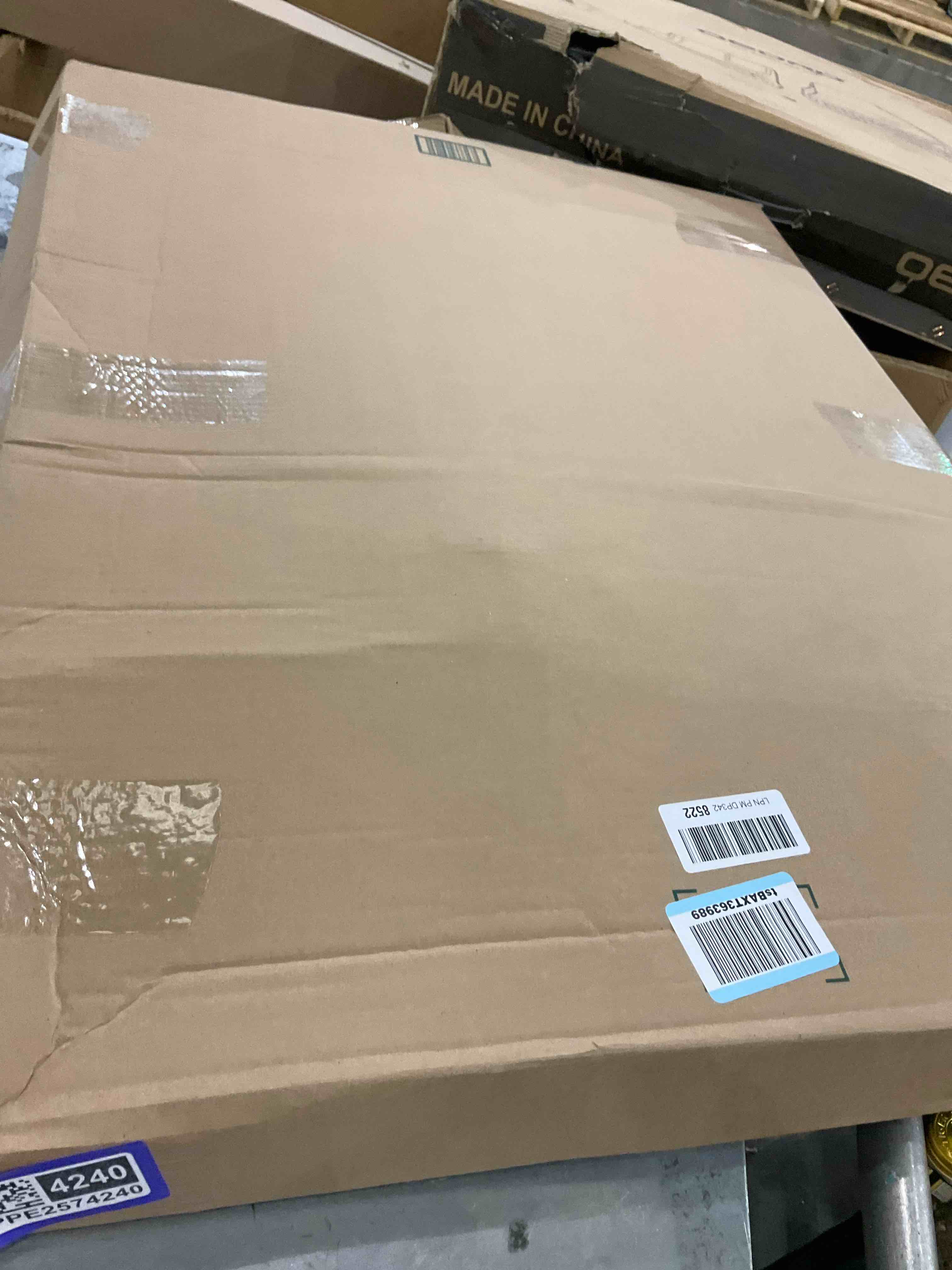 https://s3.amazonaws.com/lotting-images-prod/bidfta/PPE2574240_1745587976756.jpeg