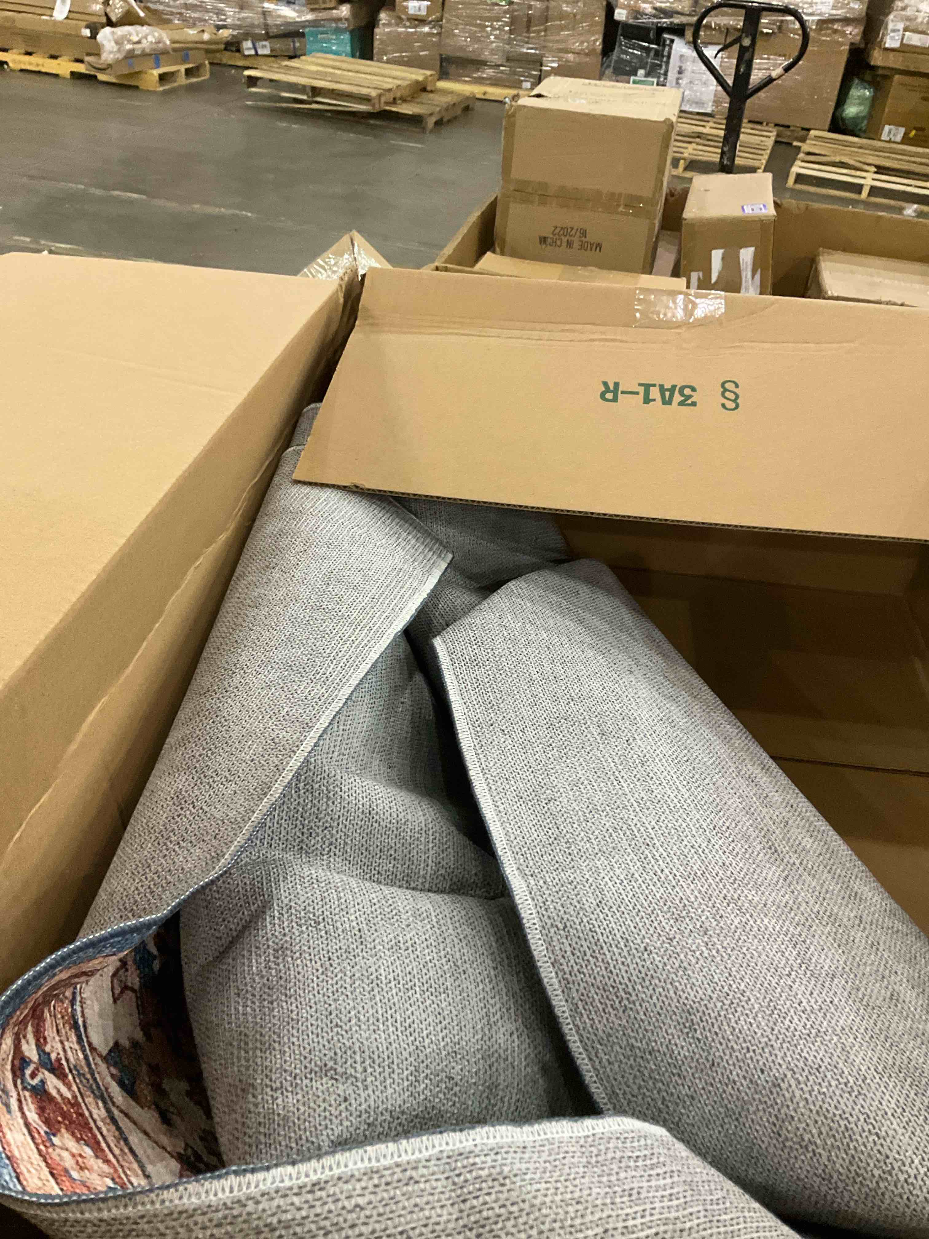 https://s3.amazonaws.com/lotting-images-prod/bidfta/PPE2574425_1745605949312.jpeg