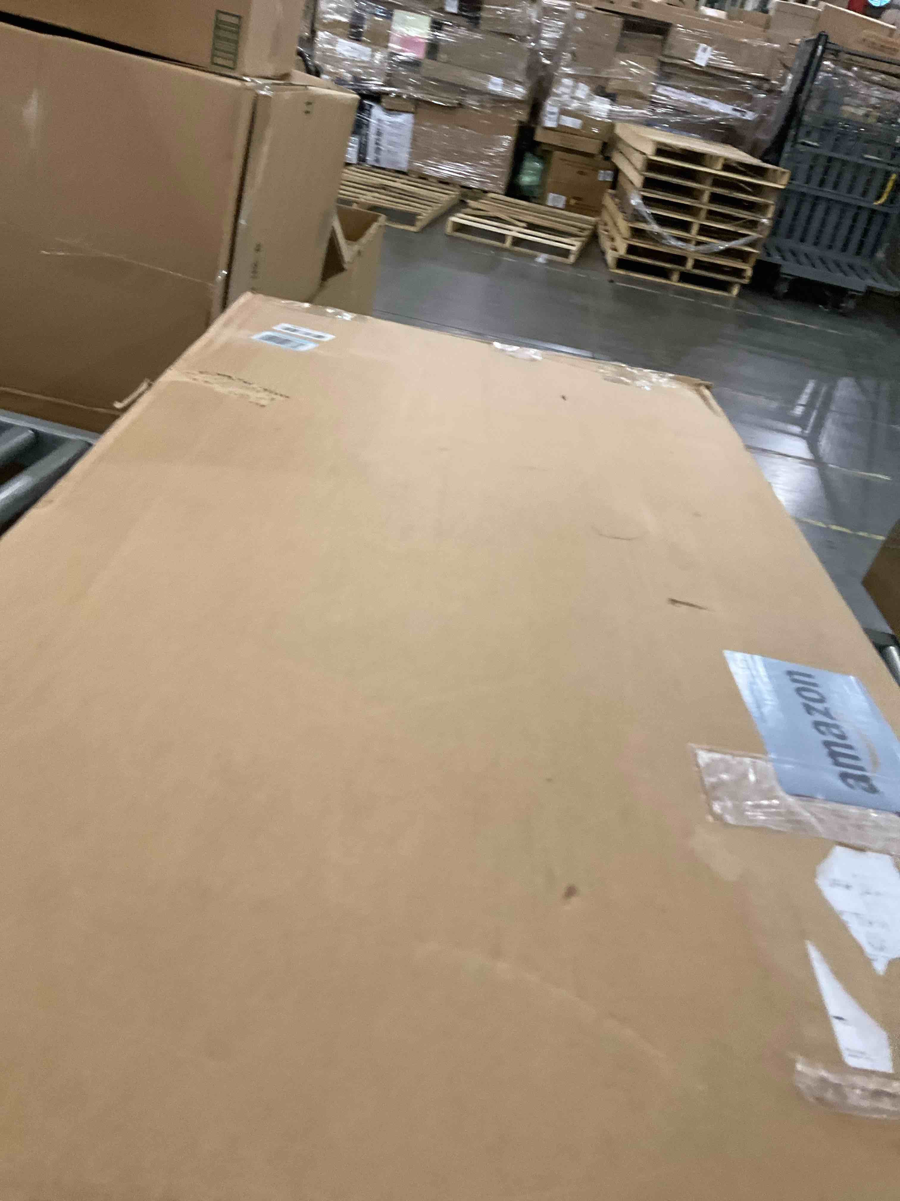 https://s3.amazonaws.com/lotting-images-prod/bidfta/PPE2574458_1745606514955.jpeg