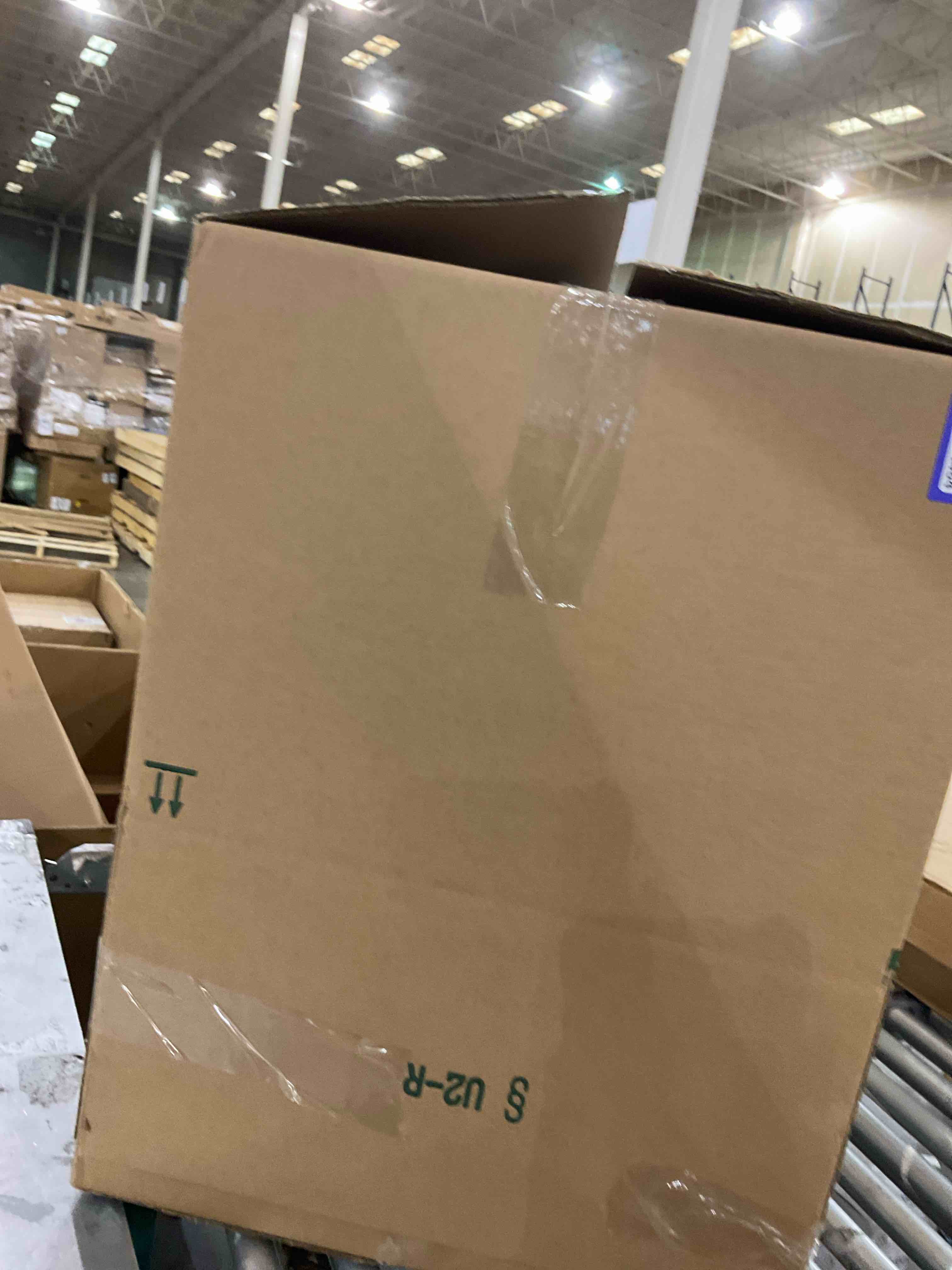 https://s3.amazonaws.com/lotting-images-prod/bidfta/PPE2574464_1745606333075.jpeg