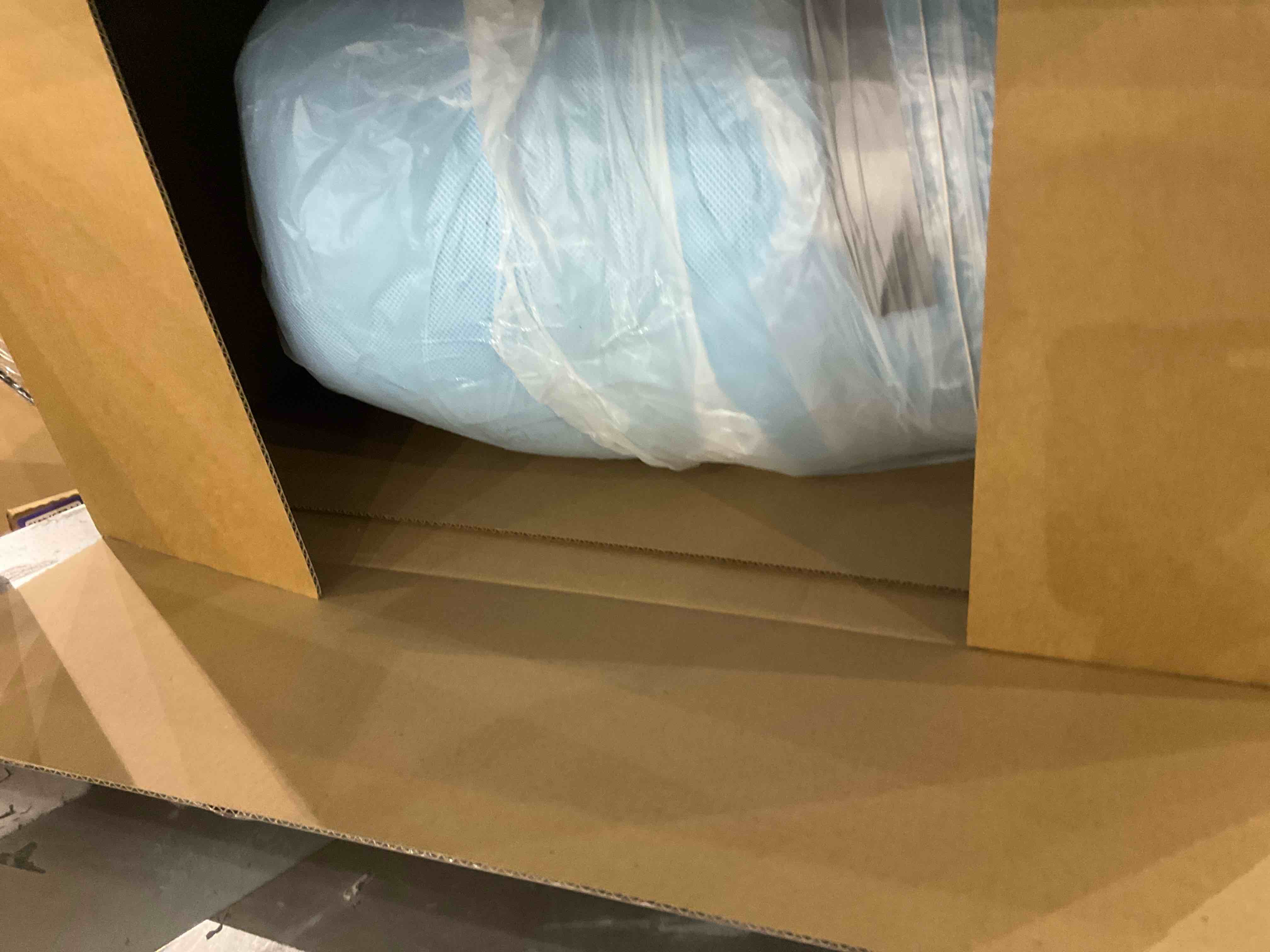 https://s3.amazonaws.com/lotting-images-prod/bidfta/PPE2574464_1745606349746.jpeg