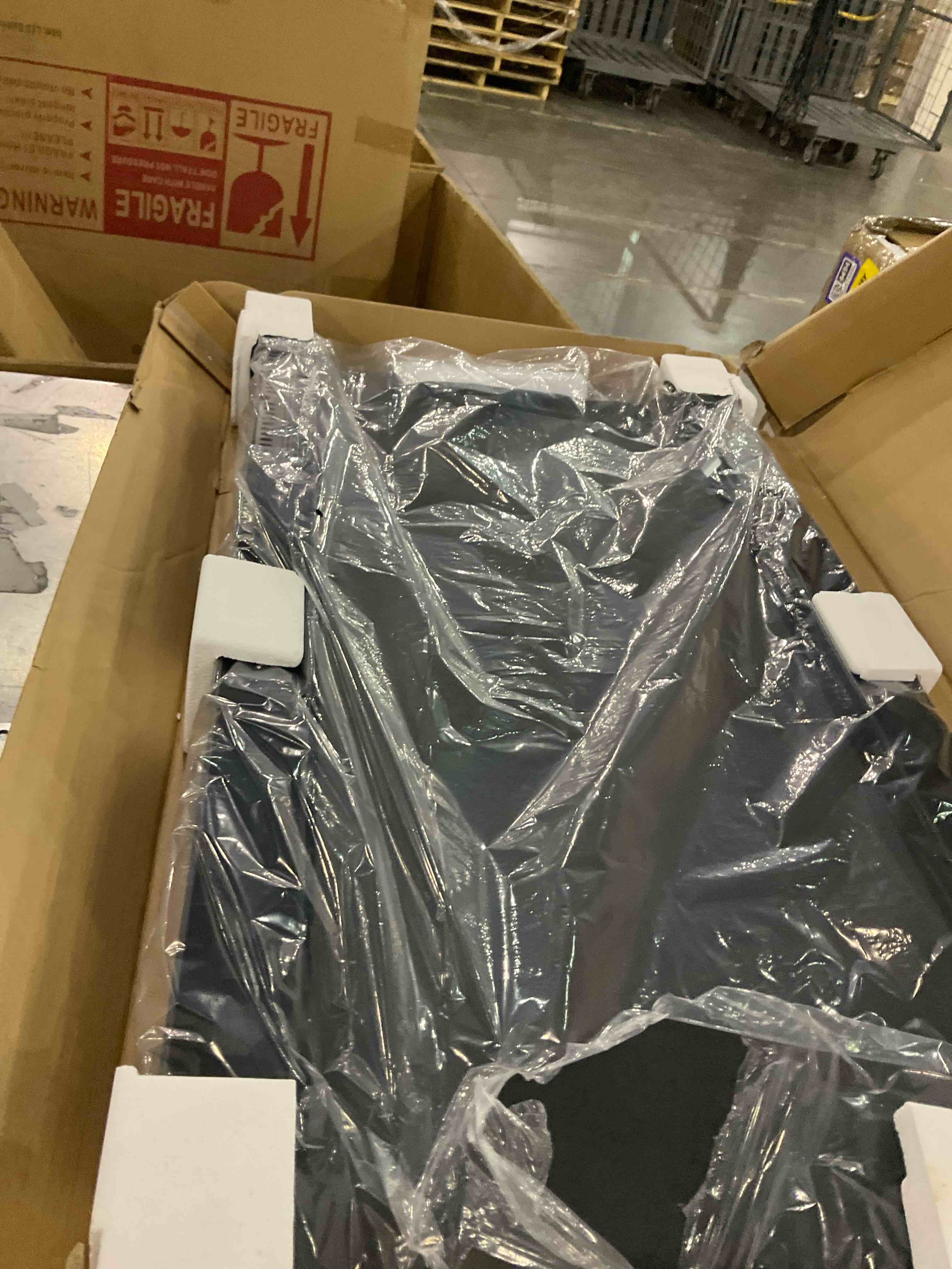 https://s3.amazonaws.com/lotting-images-prod/bidfta/PPE2574489_1745839274483.jpeg