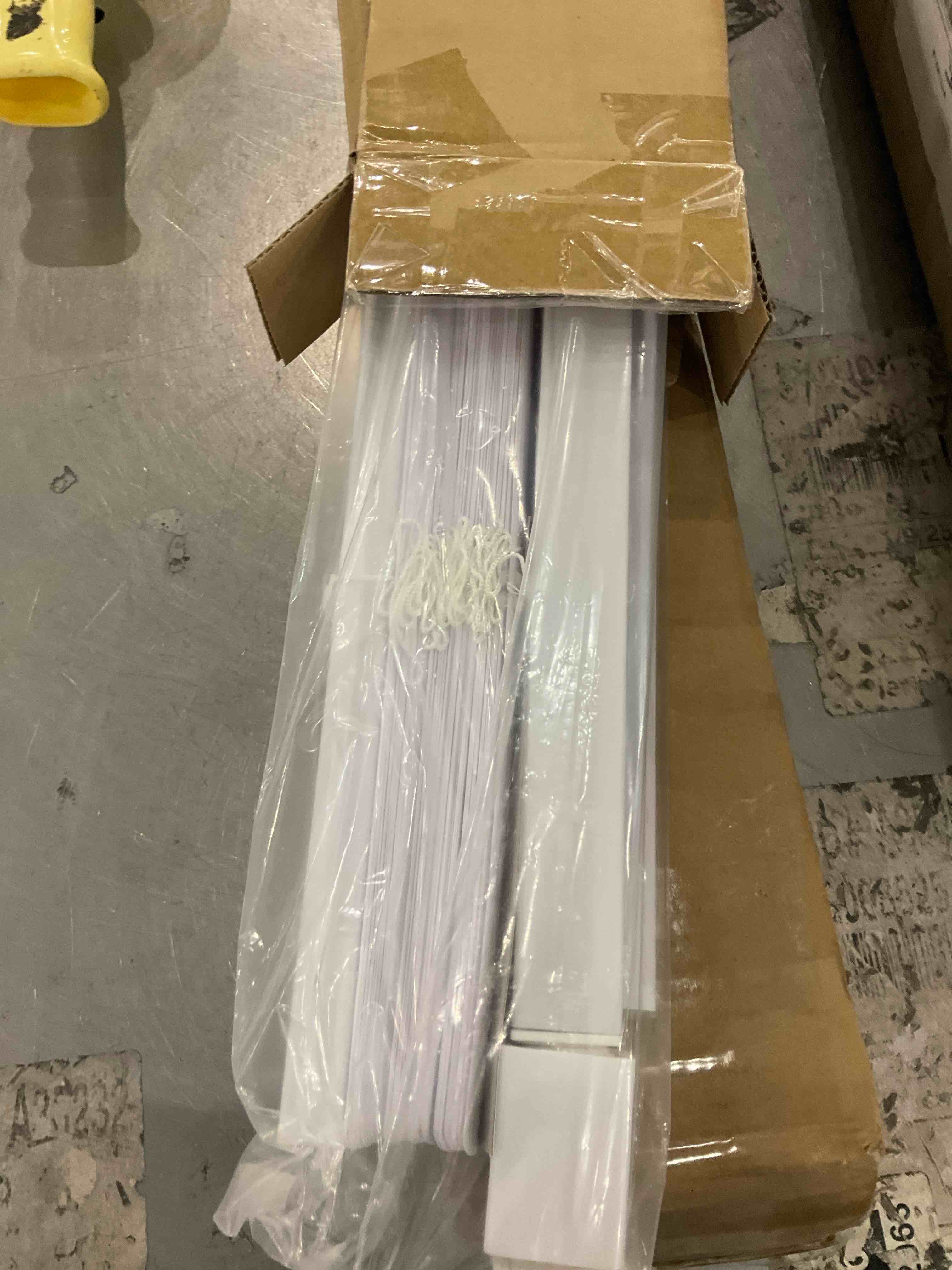 https://s3.amazonaws.com/lotting-images-prod/bidfta/PPE2574546_1745840515863.jpeg