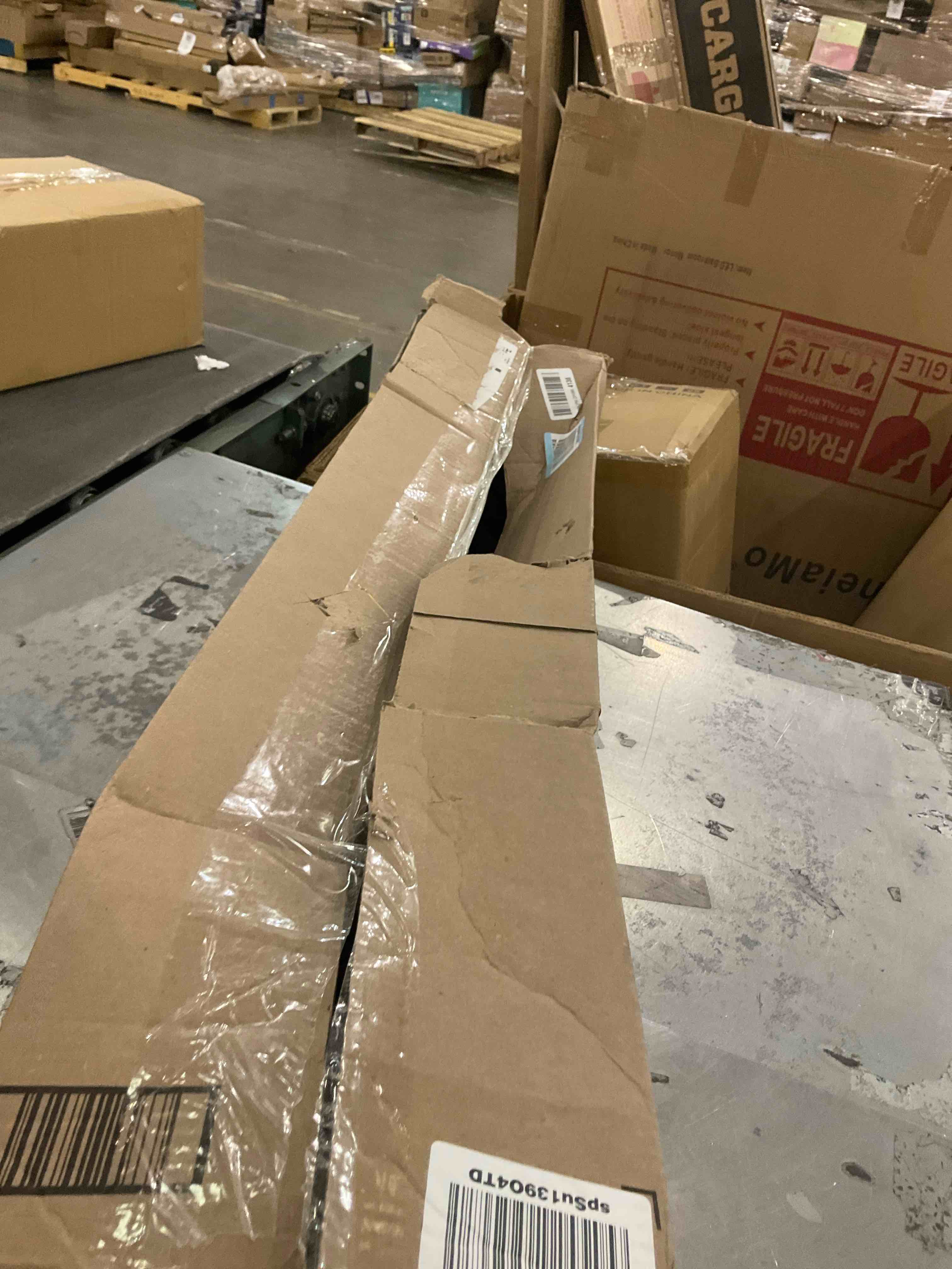 https://s3.amazonaws.com/lotting-images-prod/bidfta/PPE2574603_1745844123163.jpeg