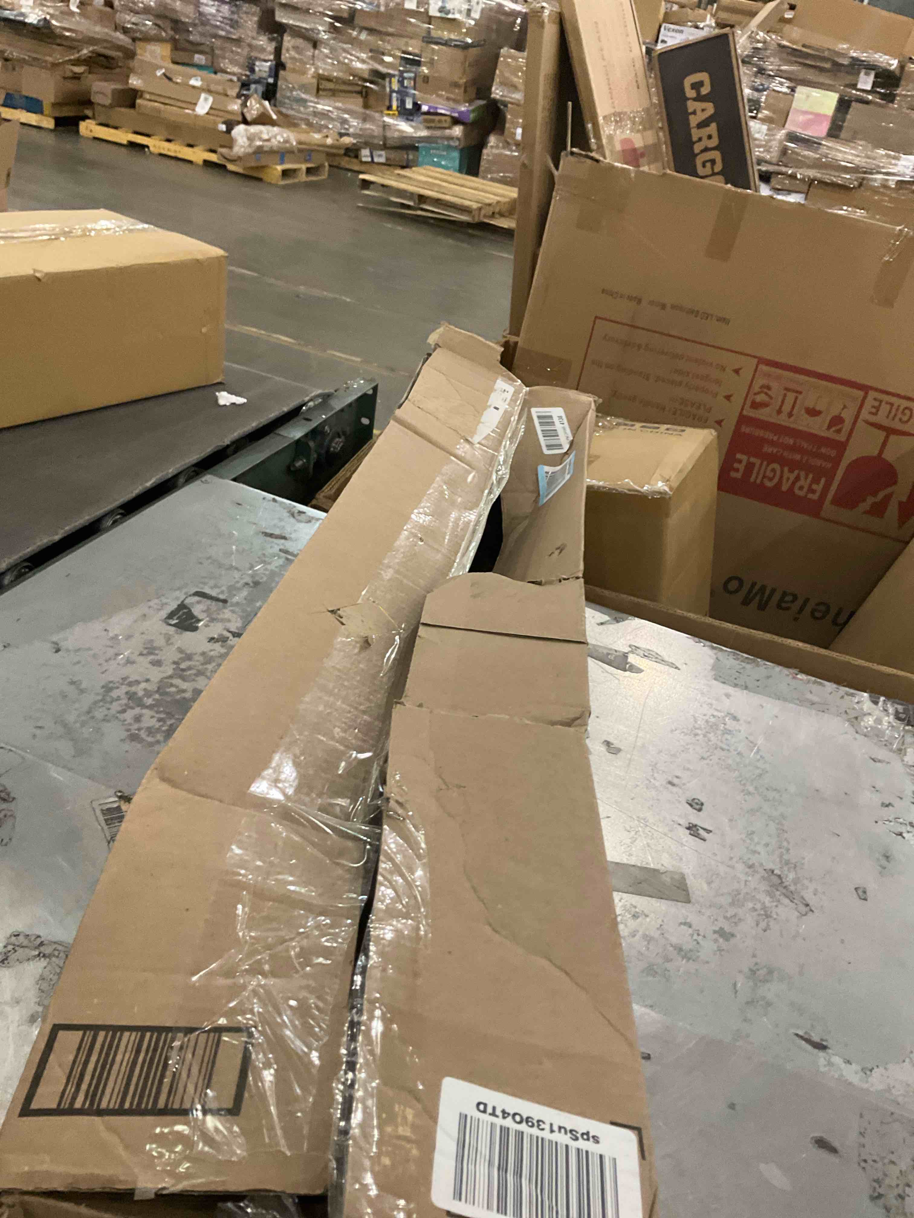 https://s3.amazonaws.com/lotting-images-prod/bidfta/PPE2574603_1745844124042.jpeg