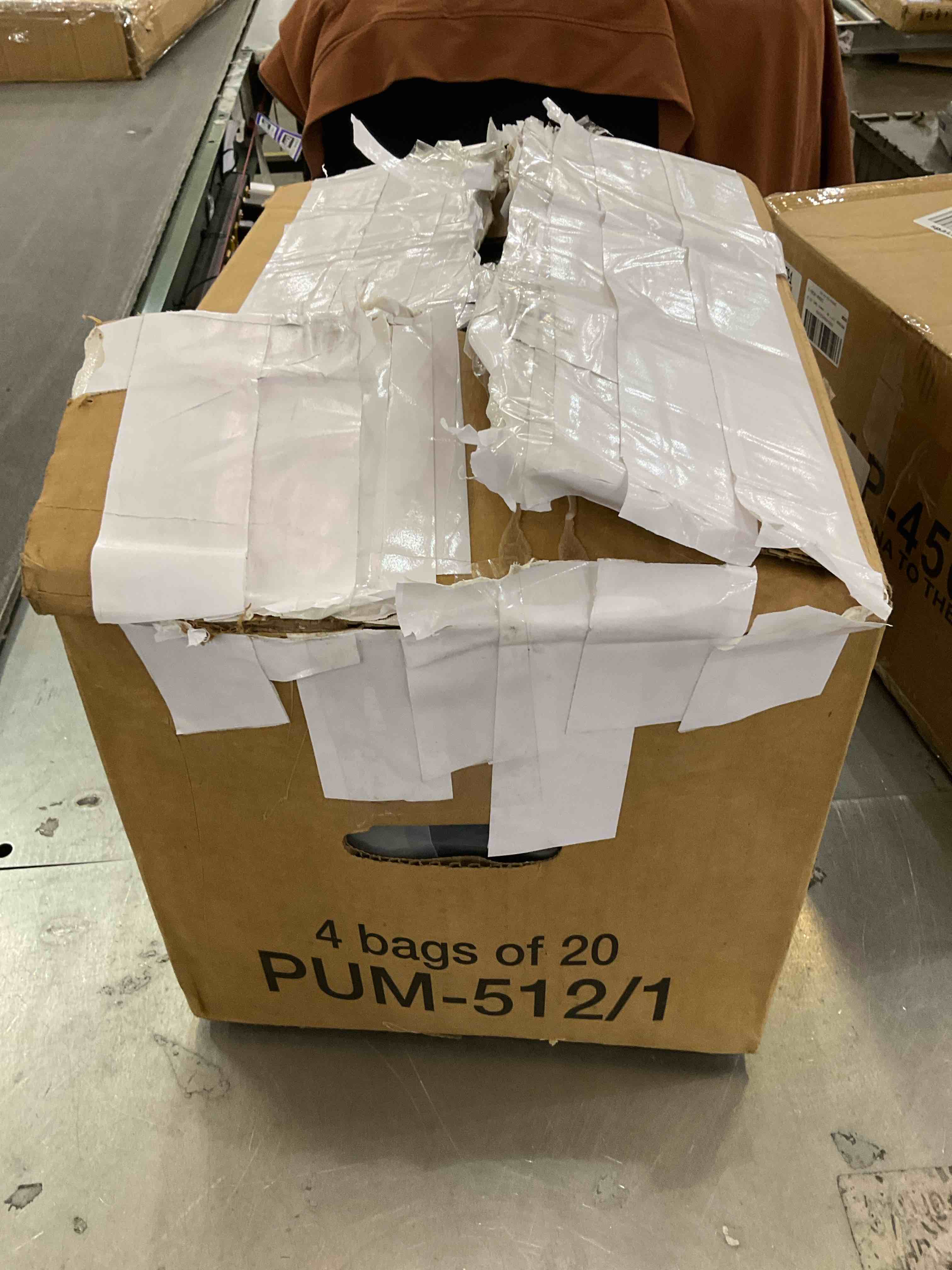 https://s3.amazonaws.com/lotting-images-prod/bidfta/PPE2574792_1745857997159.jpeg
