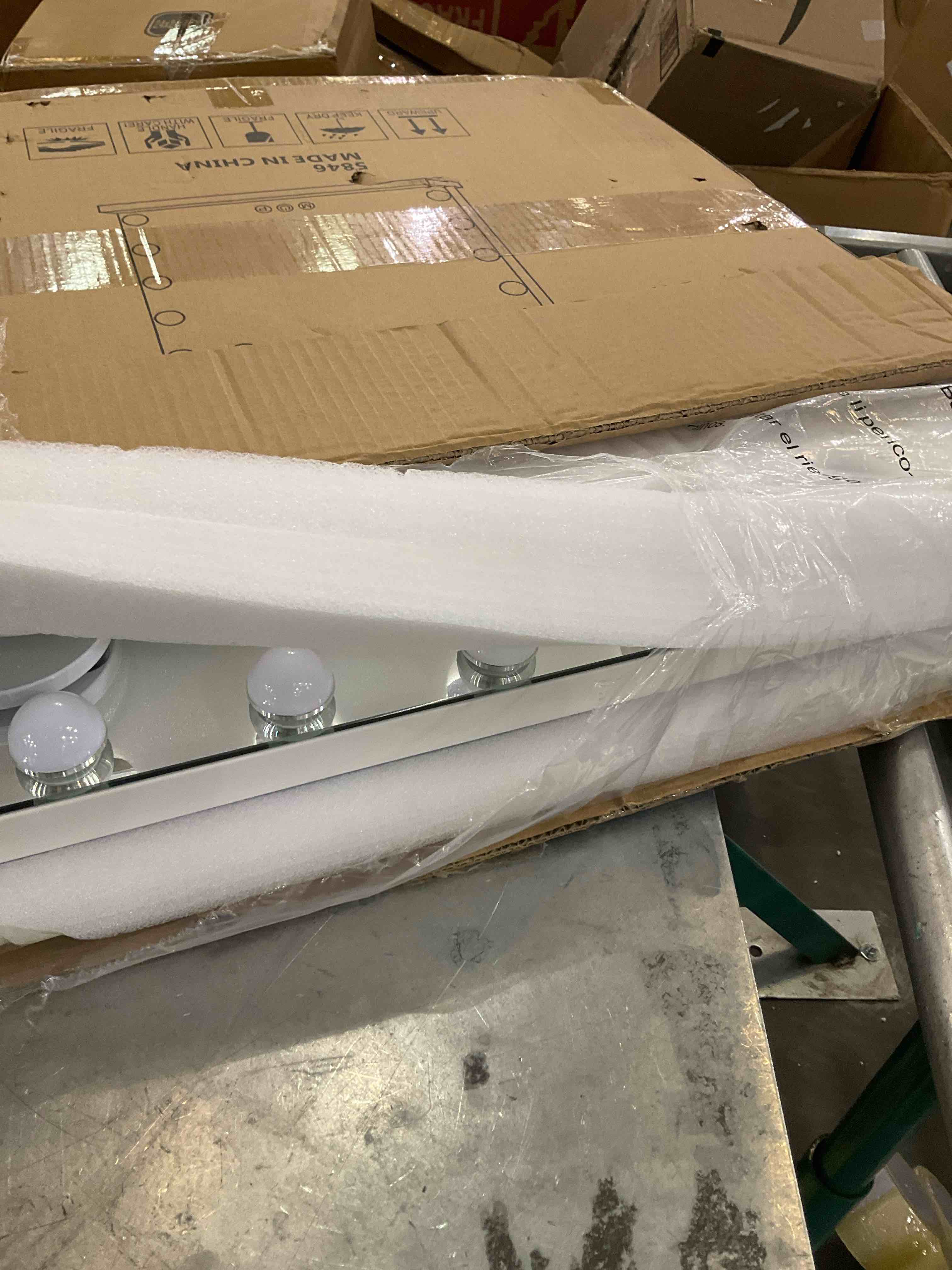 https://s3.amazonaws.com/lotting-images-prod/bidfta/PPE2574805_1745852588432.jpeg