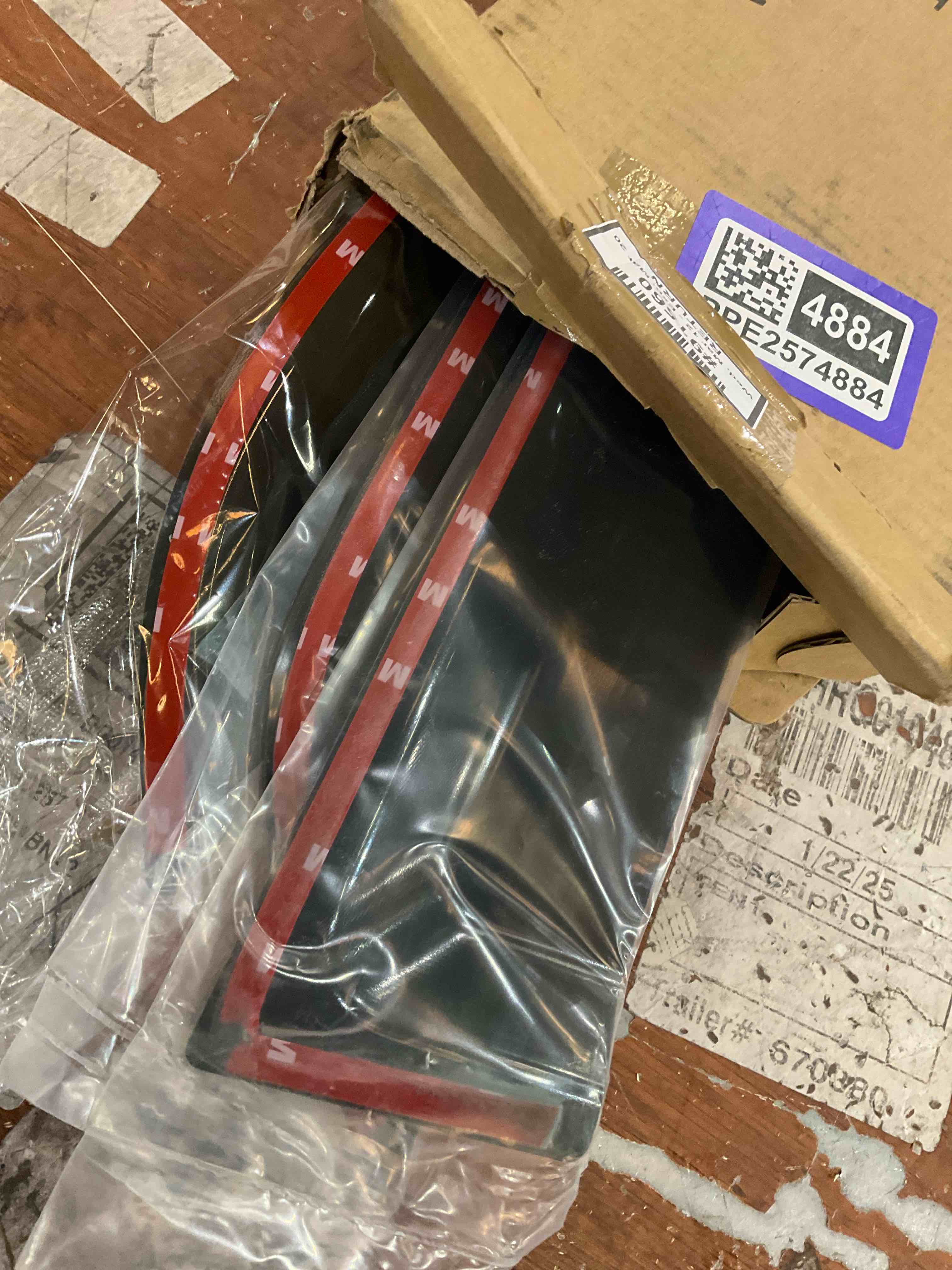 https://s3.amazonaws.com/lotting-images-prod/bidfta/PPE2574884_1745854129373.jpeg