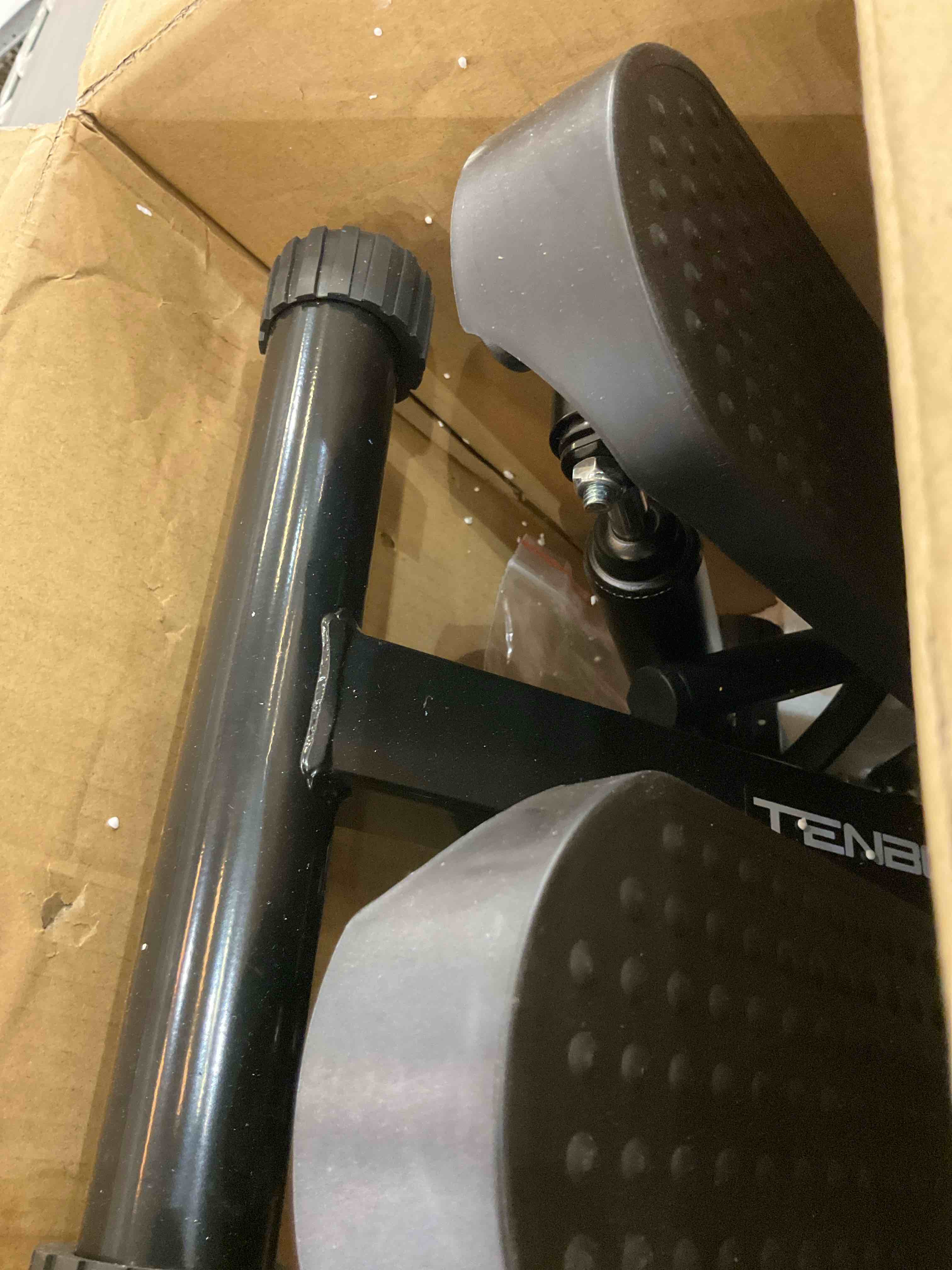 https://s3.amazonaws.com/lotting-images-prod/bidfta/PPE2574904_1745853961179.jpeg