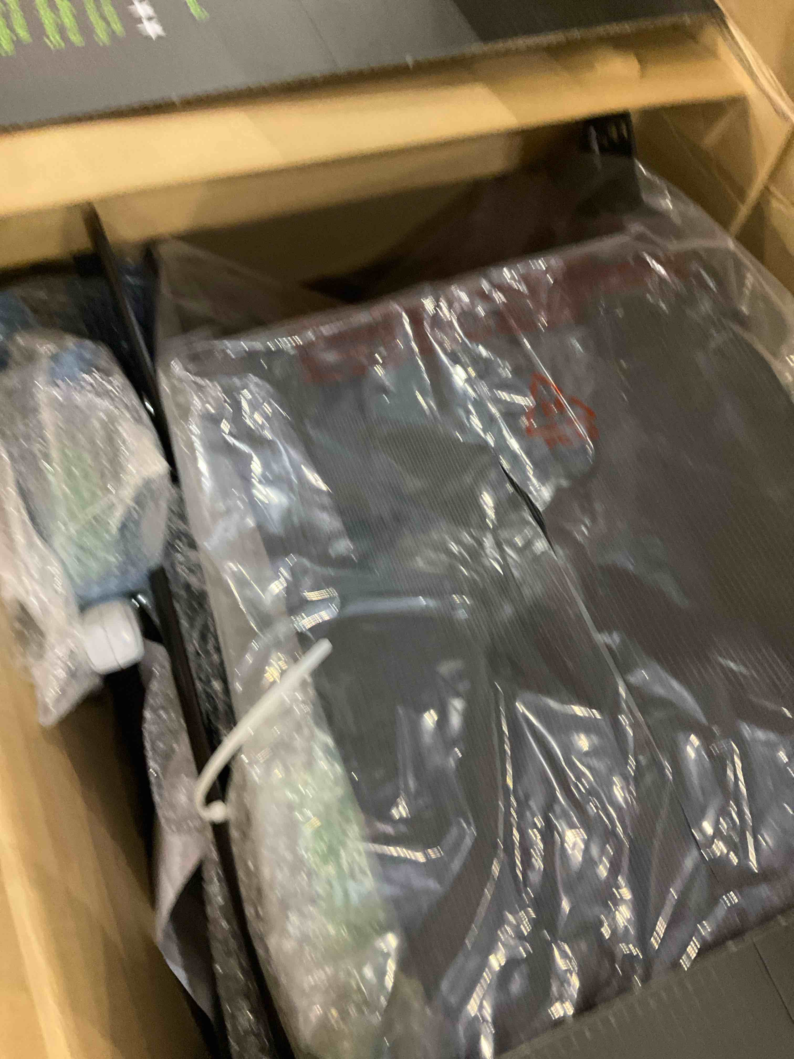 https://s3.amazonaws.com/lotting-images-prod/bidfta/PPE2575481_1744976110400.jpeg