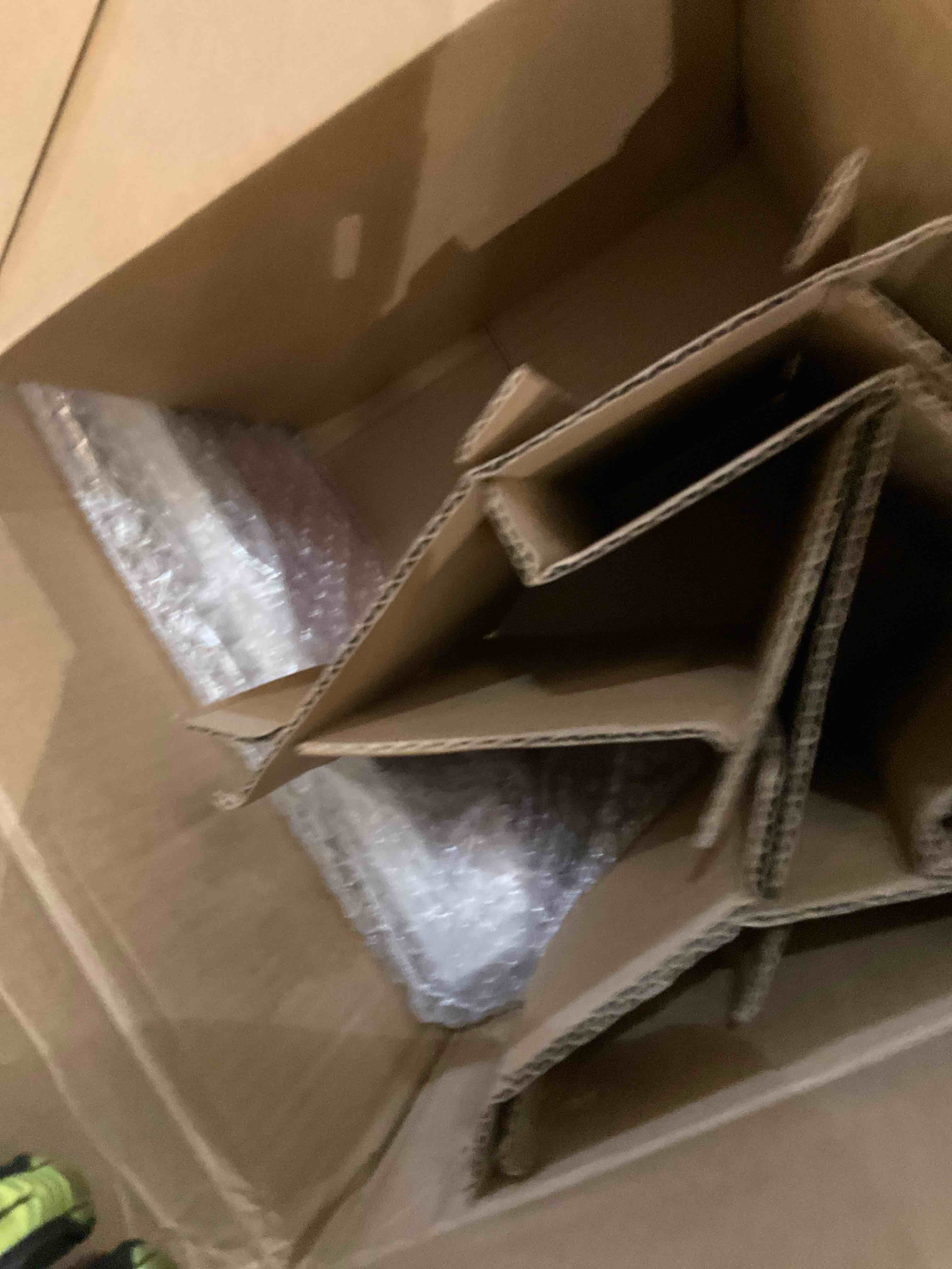https://s3.amazonaws.com/lotting-images-prod/bidfta/PPE2575575_1744989423243.jpeg