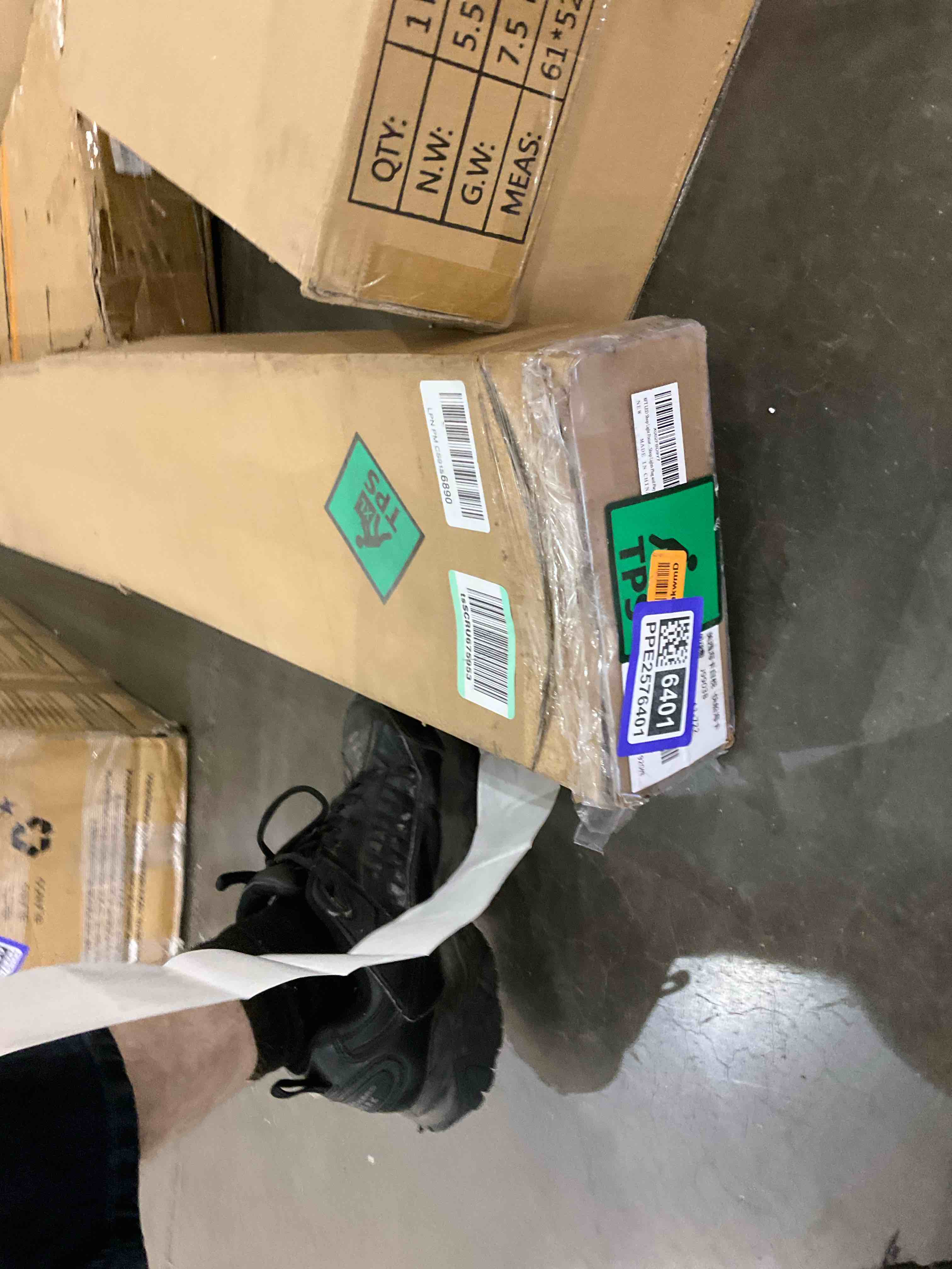 https://s3.amazonaws.com/lotting-images-prod/bidfta/PPE2576401_1745587564096.jpeg