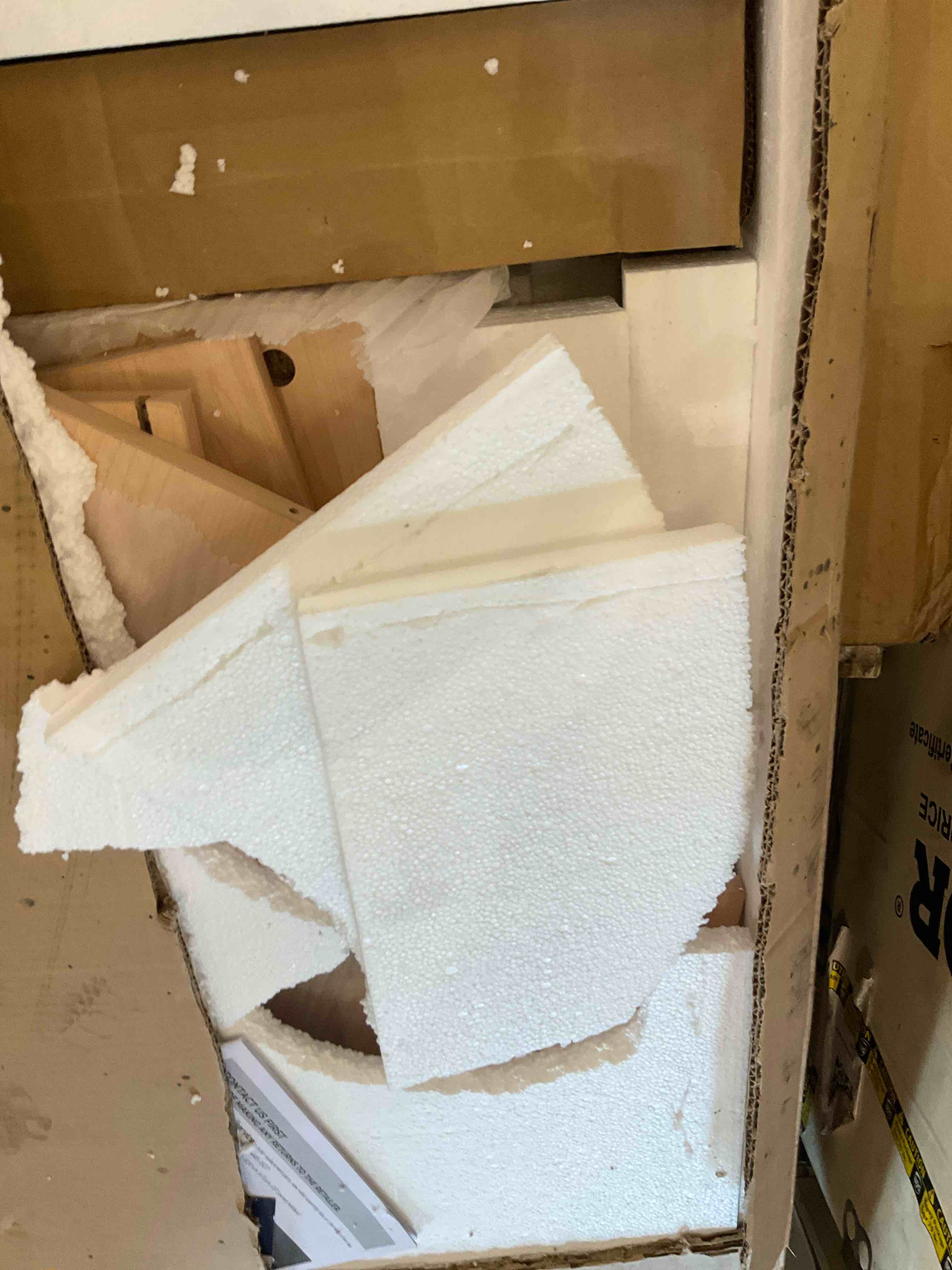 https://s3.amazonaws.com/lotting-images-prod/bidfta/PPE2576763_1745853765794.jpeg