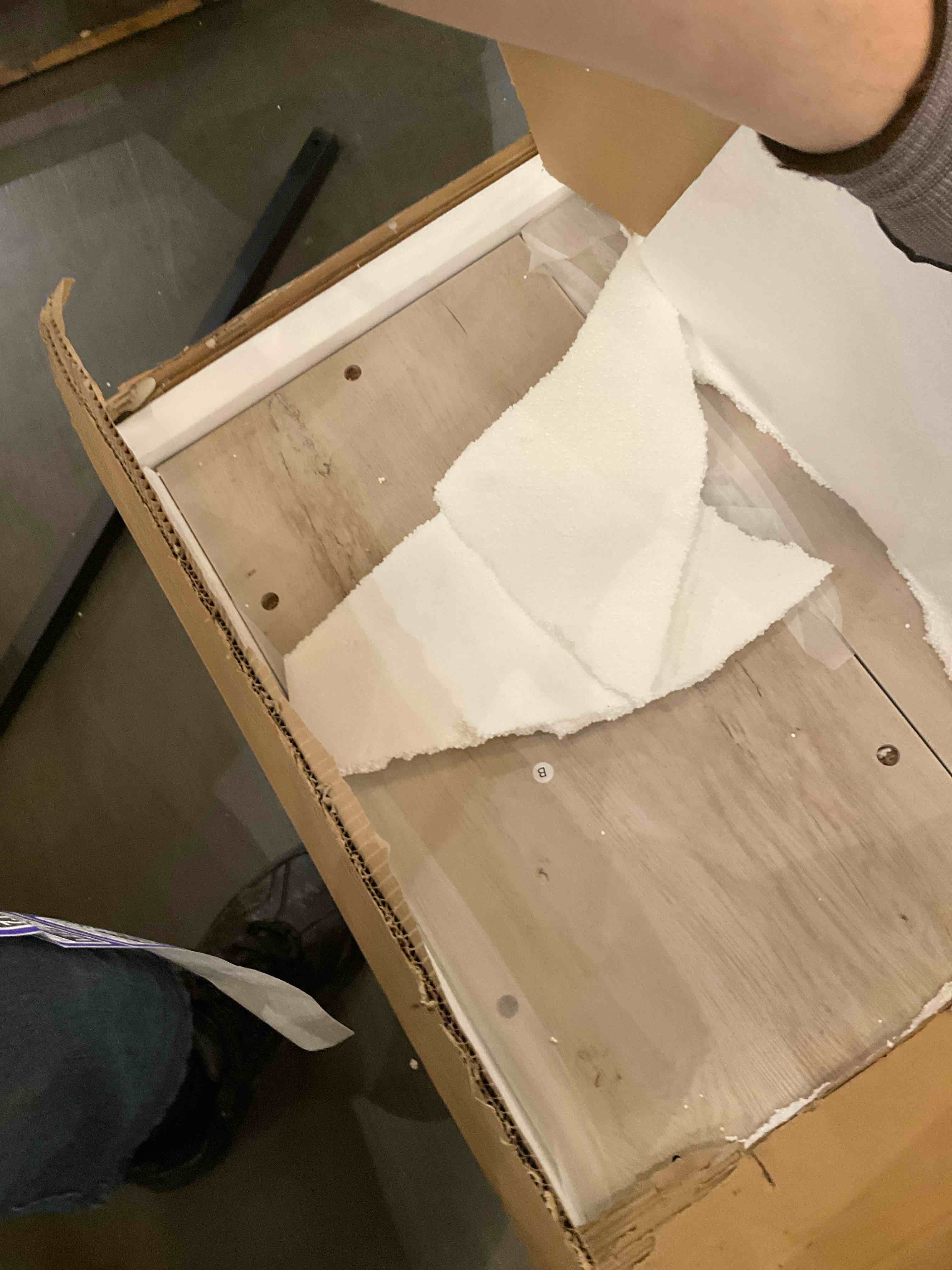 https://s3.amazonaws.com/lotting-images-prod/bidfta/PPE2576763_1745853769542.jpeg