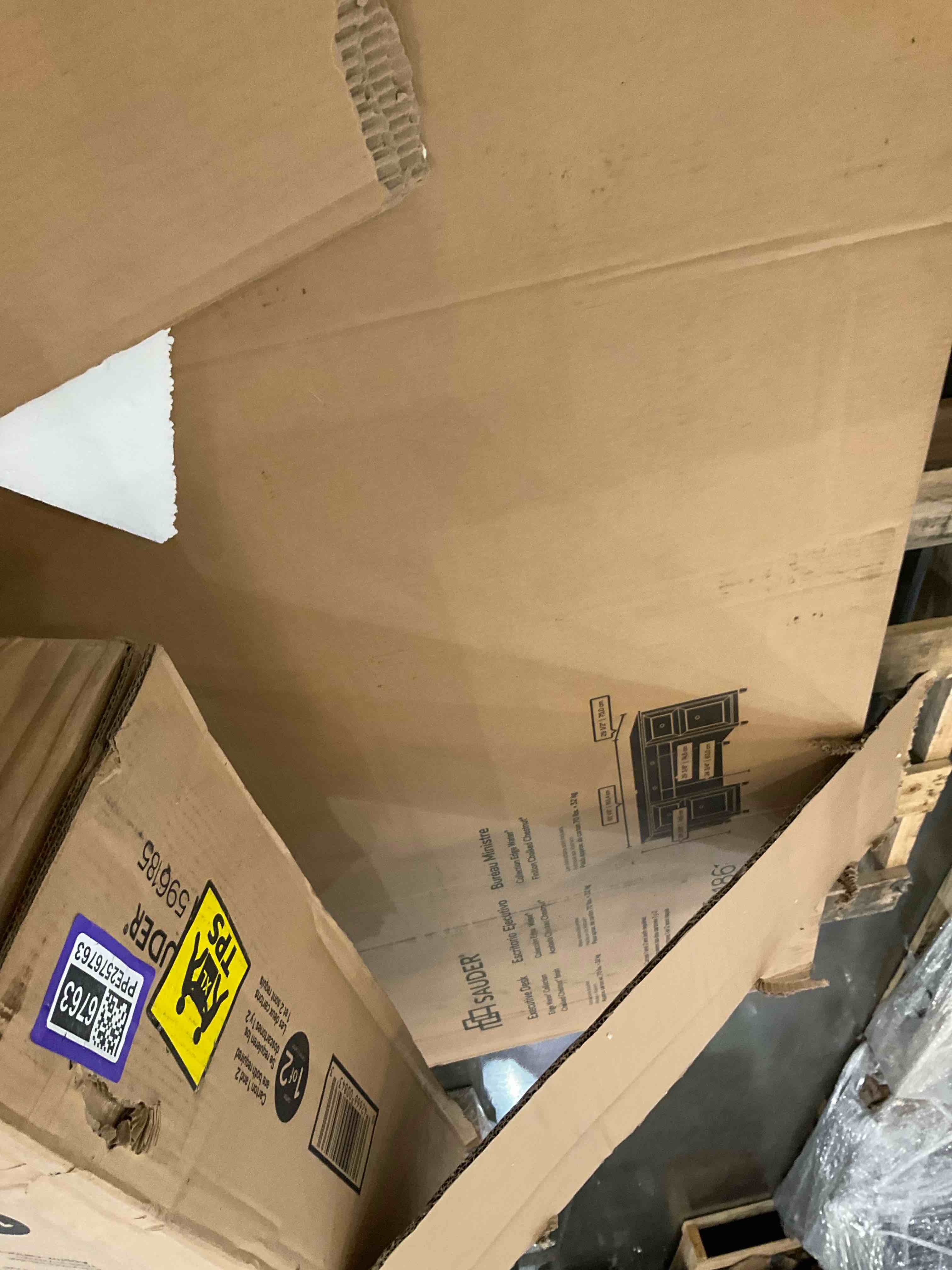 https://s3.amazonaws.com/lotting-images-prod/bidfta/PPE2576763_1745853771495.jpeg