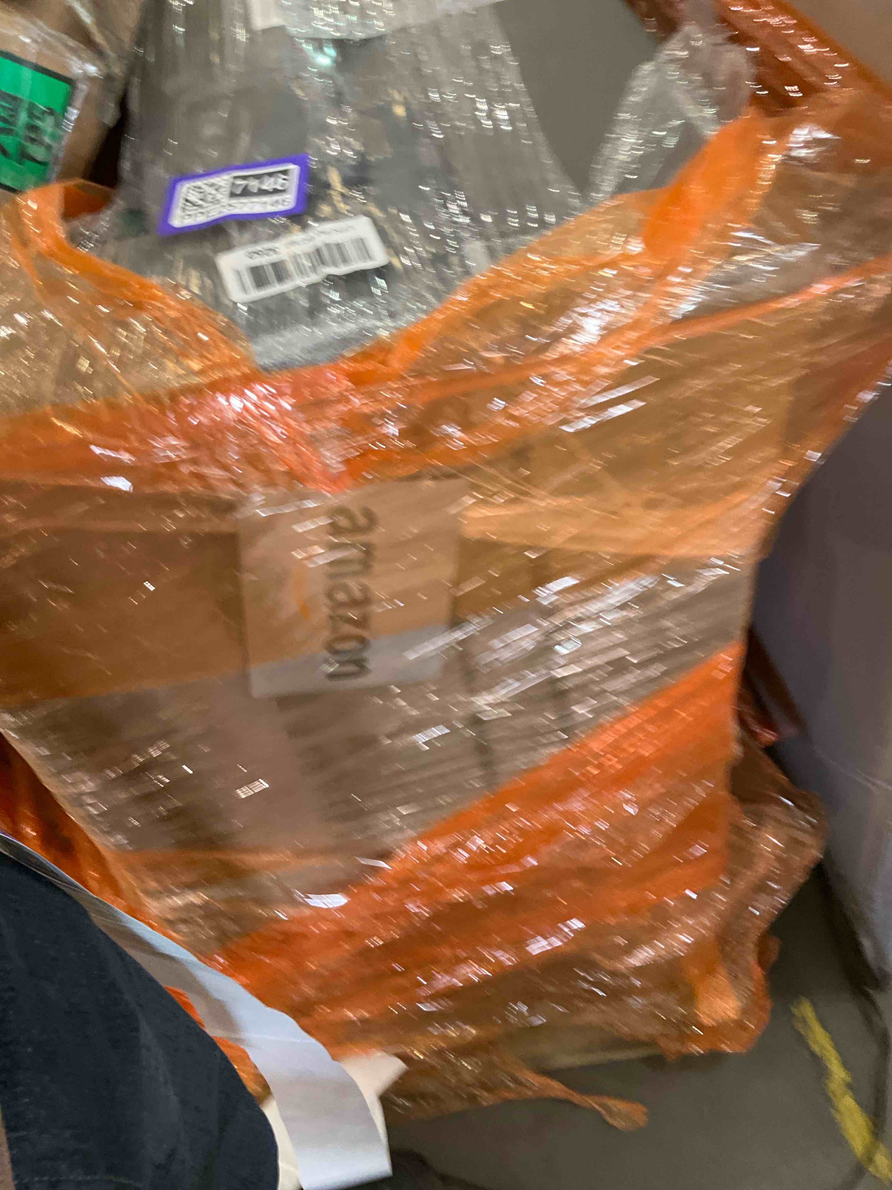 https://s3.amazonaws.com/lotting-images-prod/bidfta/PPE2577146_1746123798697.jpeg