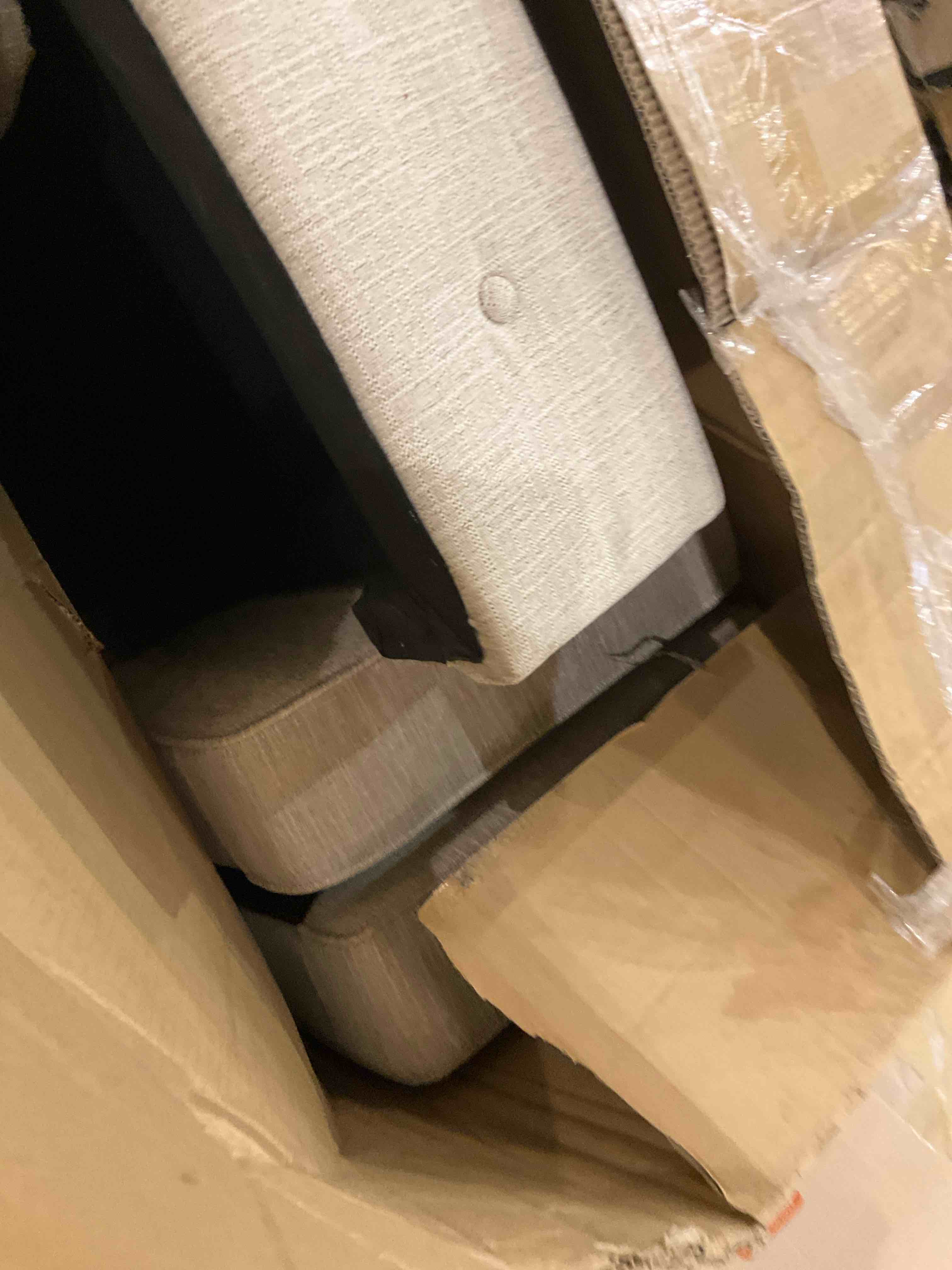 https://s3.amazonaws.com/lotting-images-prod/bidfta/PPE2577256_1746192279263.jpeg