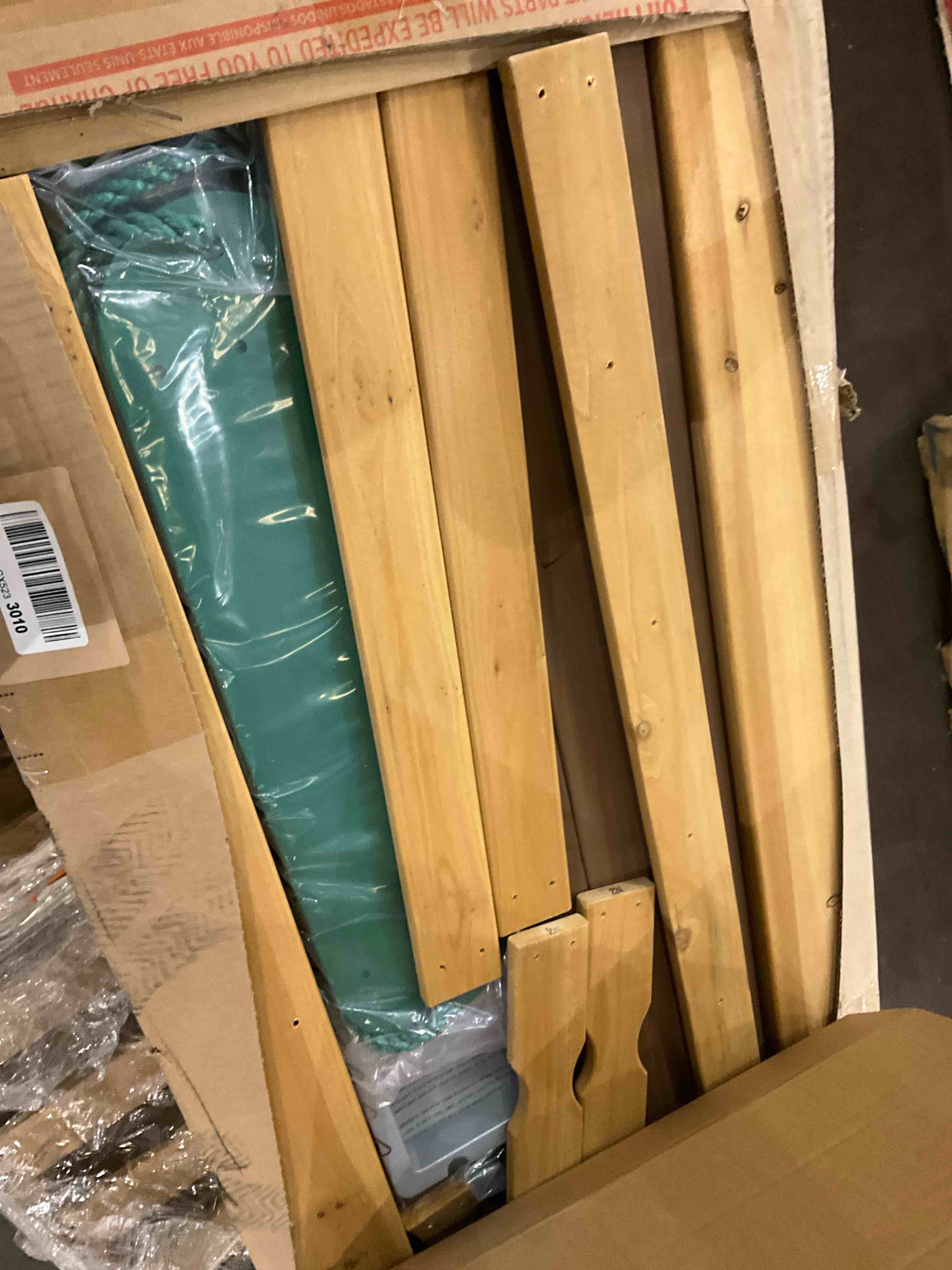 https://s3.amazonaws.com/lotting-images-prod/bidfta/PPE2577529_1746459926477.jpeg