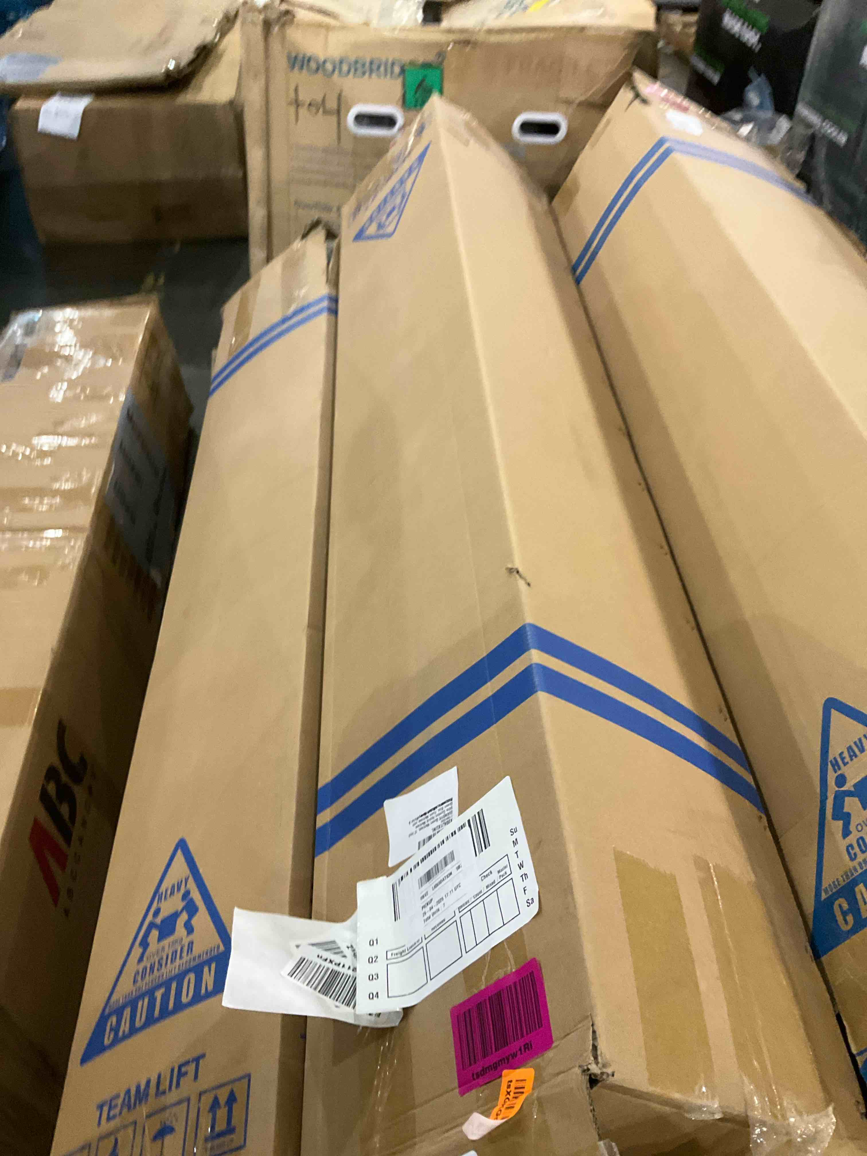 https://s3.amazonaws.com/lotting-images-prod/bidfta/PPE2577561_1746465035496.jpeg