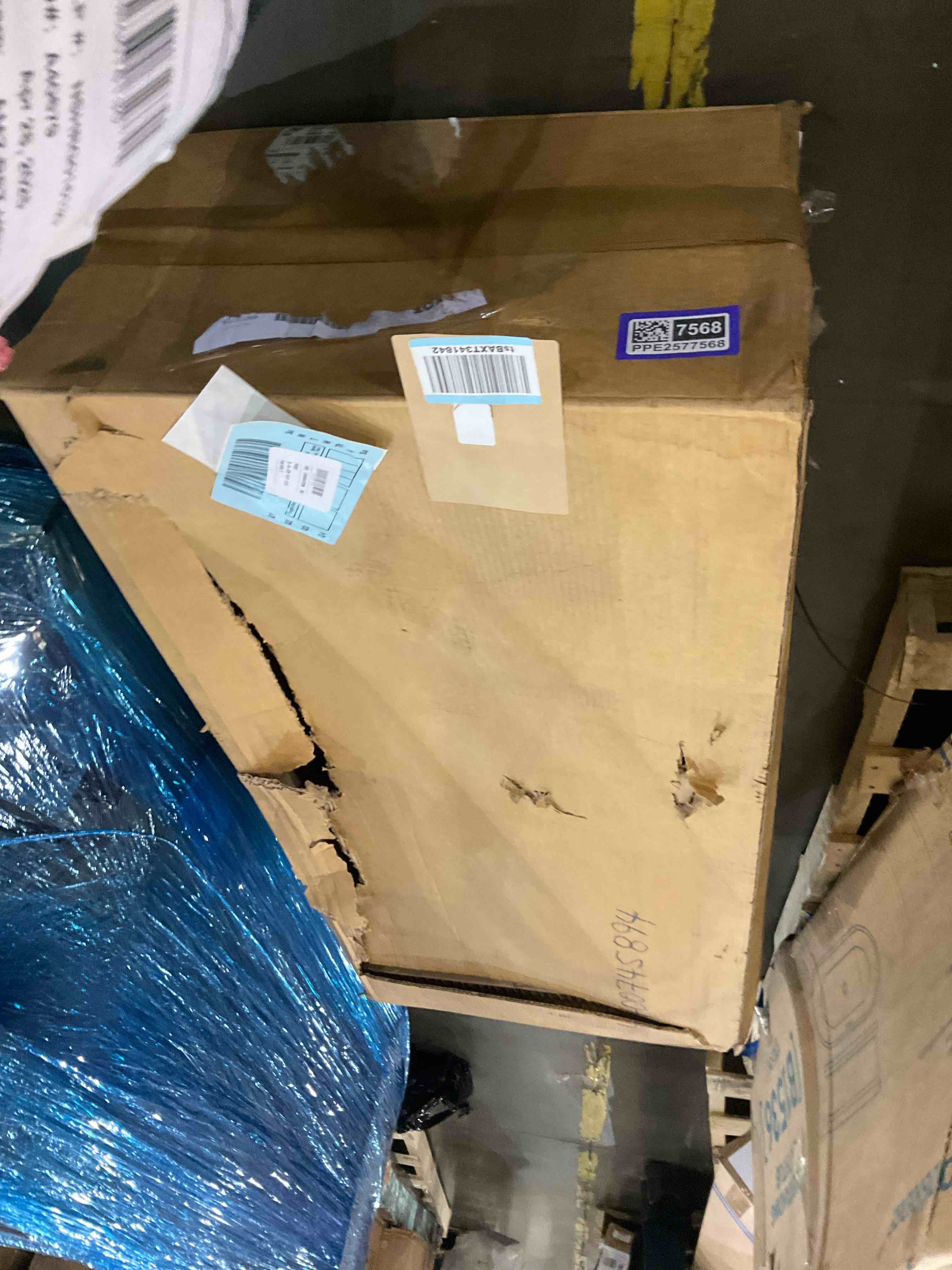 https://s3.amazonaws.com/lotting-images-prod/bidfta/PPE2577568_1746465530821.jpeg