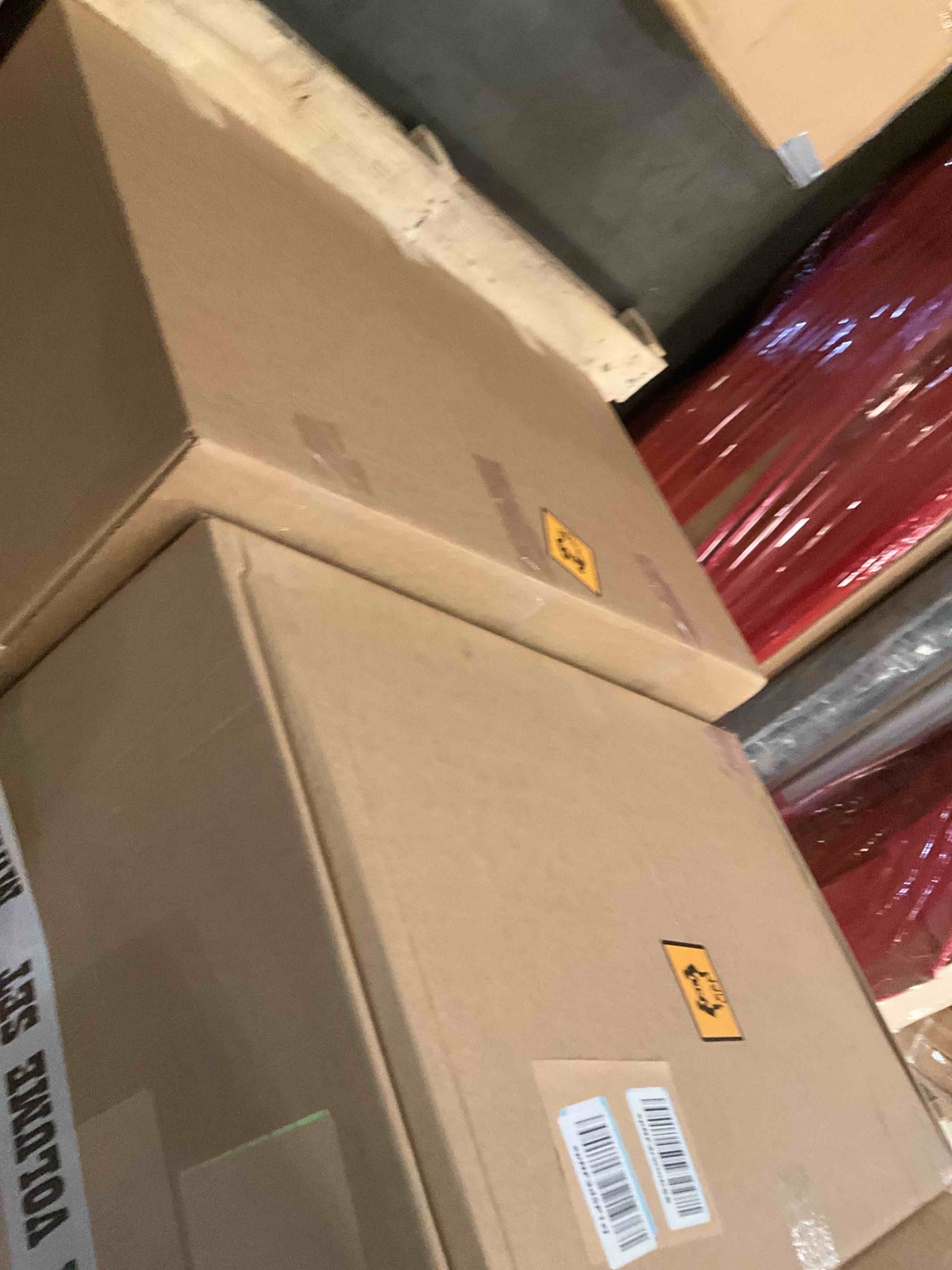 https://s3.amazonaws.com/lotting-images-prod/bidfta/PPE2577645_1746549365631.jpeg