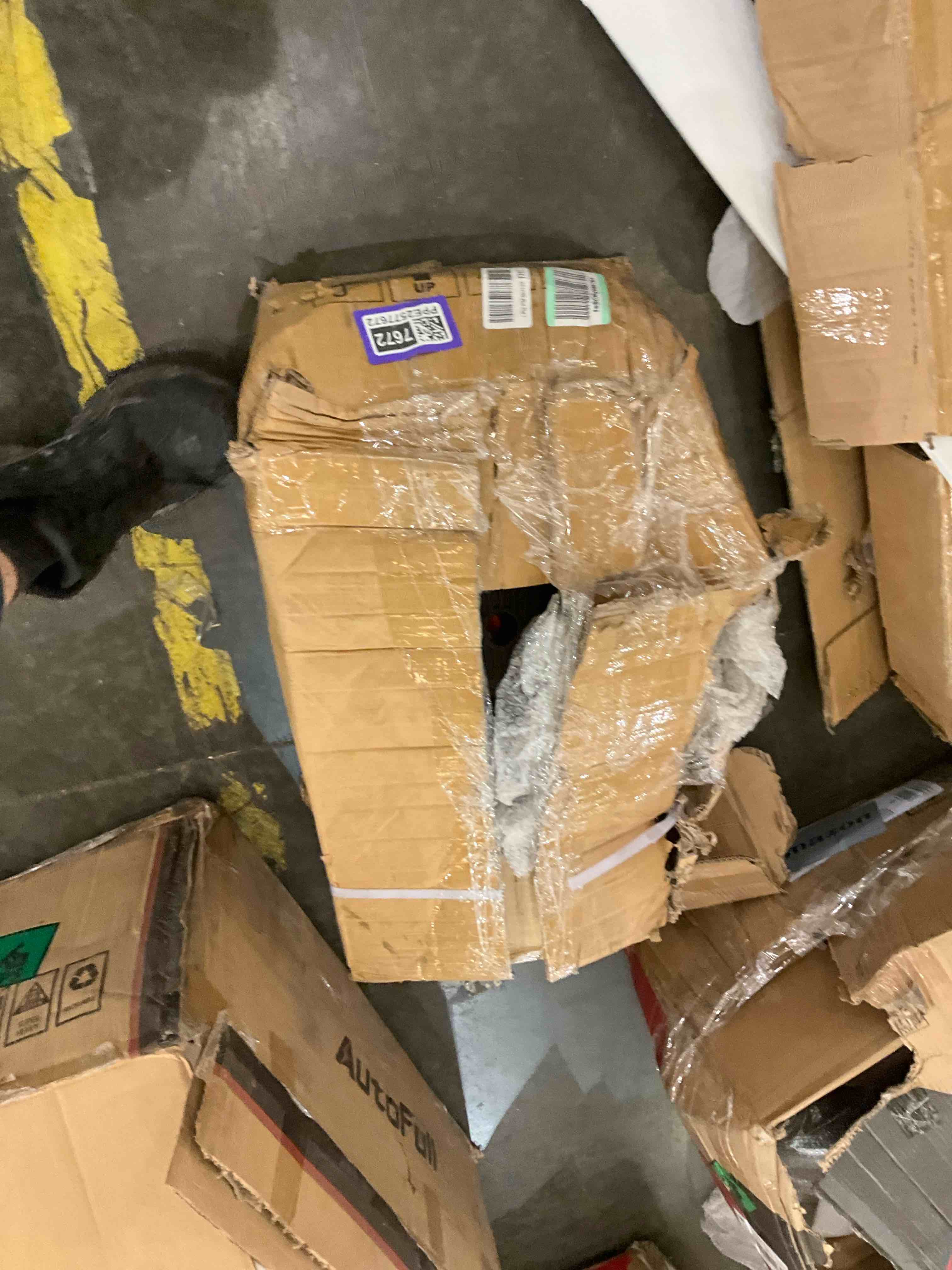 https://s3.amazonaws.com/lotting-images-prod/bidfta/PPE2577672_1746544399106.jpeg