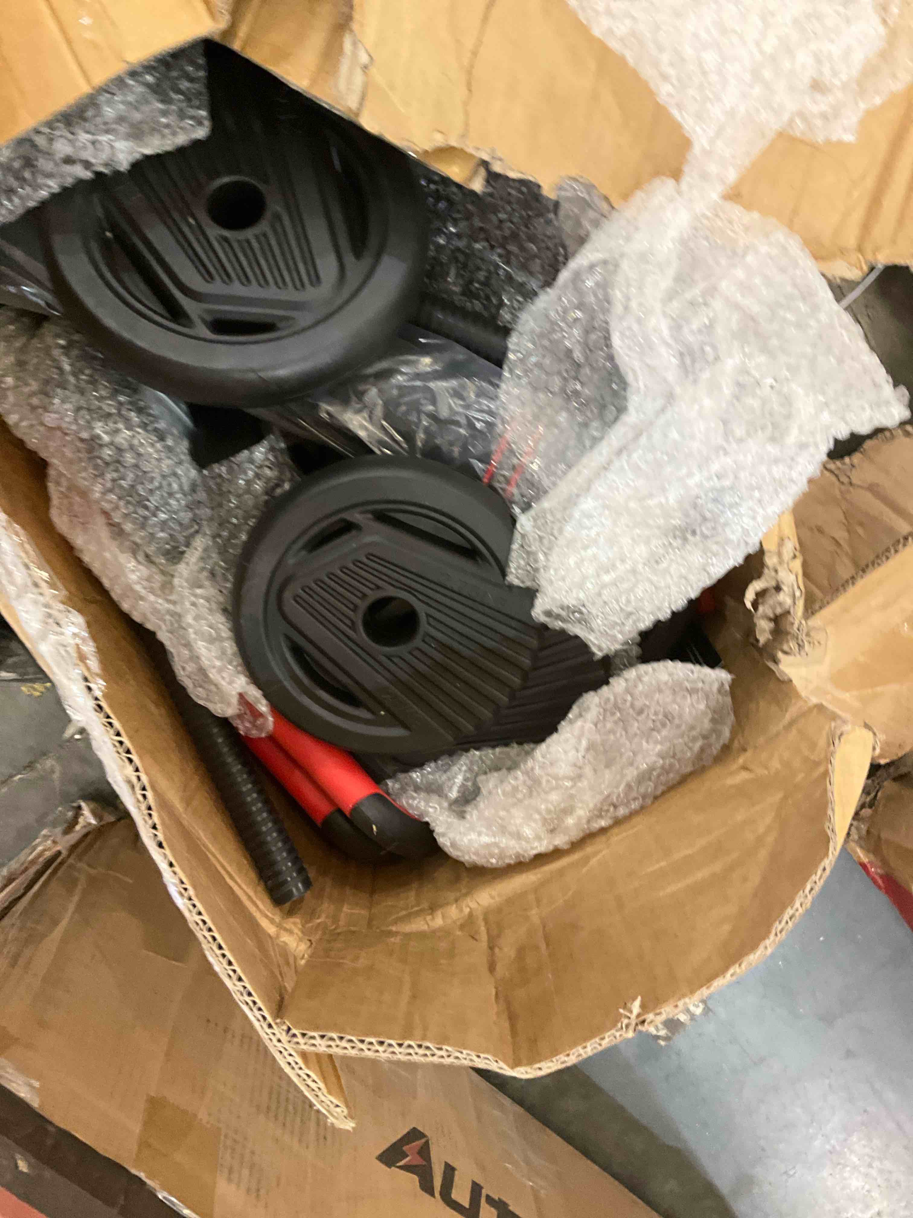 https://s3.amazonaws.com/lotting-images-prod/bidfta/PPE2577672_1746544407257.jpeg