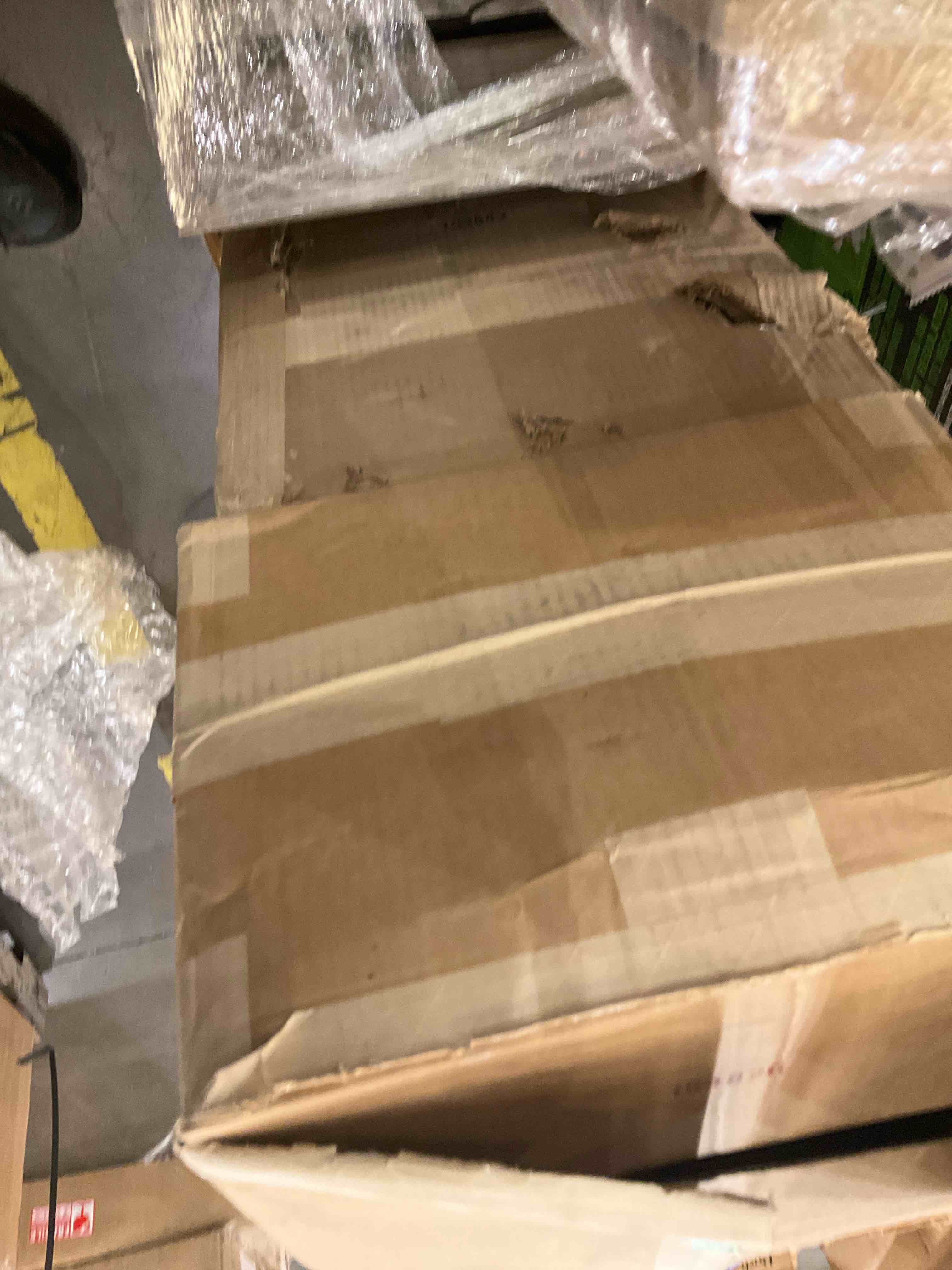 https://s3.amazonaws.com/lotting-images-prod/bidfta/PPE2577718_1746540991767.jpeg