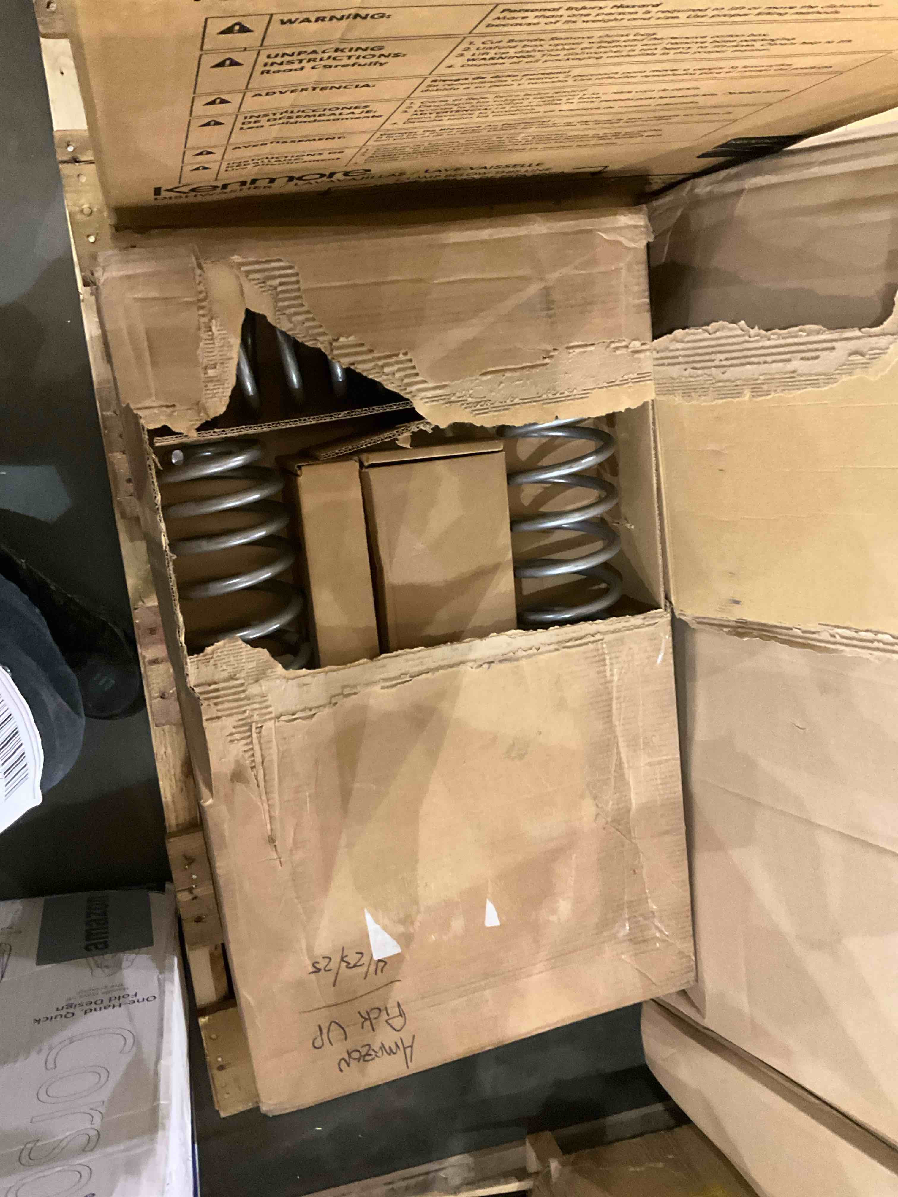 https://s3.amazonaws.com/lotting-images-prod/bidfta/PPE2577817_1746533170951.jpeg