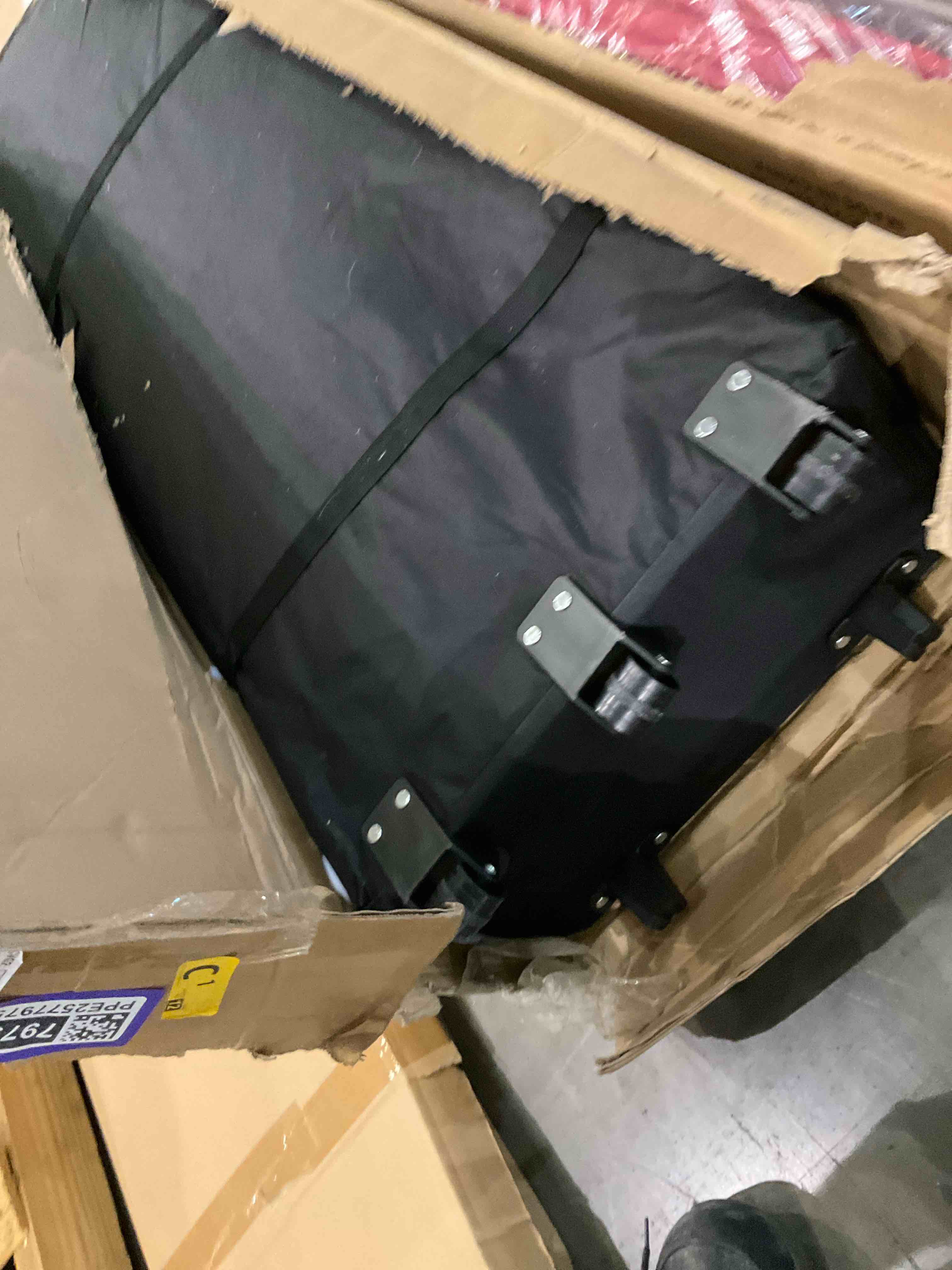 https://s3.amazonaws.com/lotting-images-prod/bidfta/PPE2577975_1746554103804.jpeg