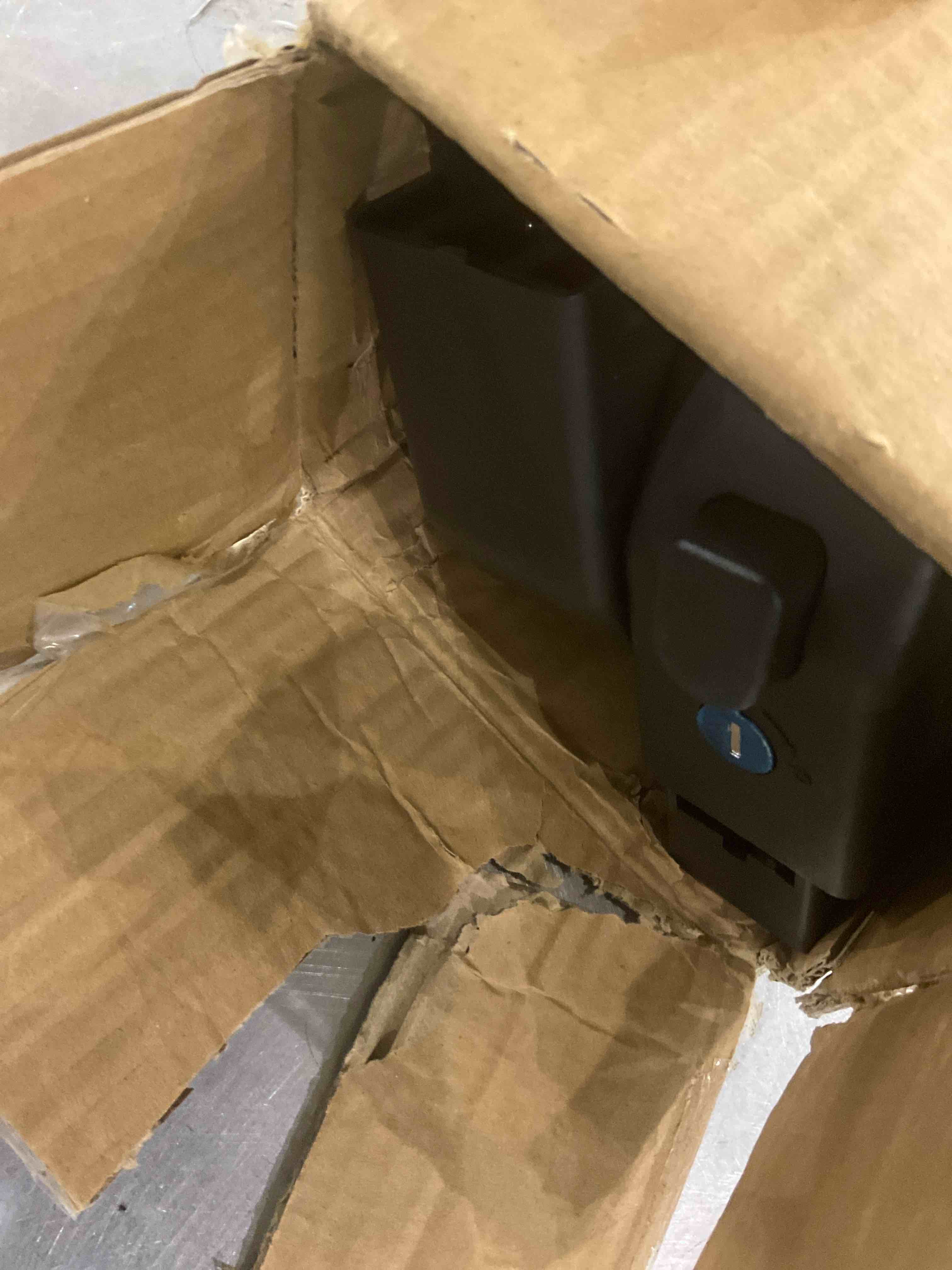 https://s3.amazonaws.com/lotting-images-prod/bidfta/PPE2578021_1745237047046.jpeg