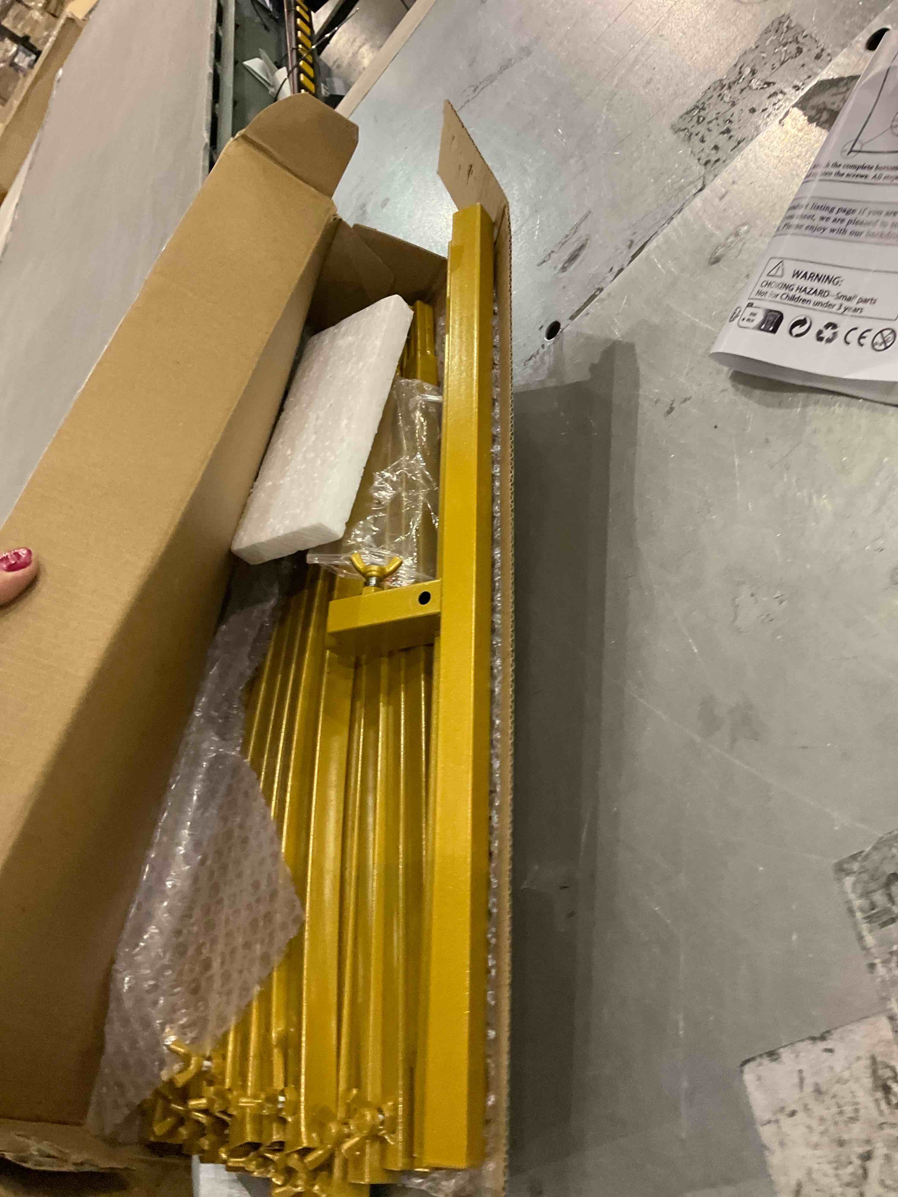 https://s3.amazonaws.com/lotting-images-prod/bidfta/PPE2578278_1745242739344.jpeg