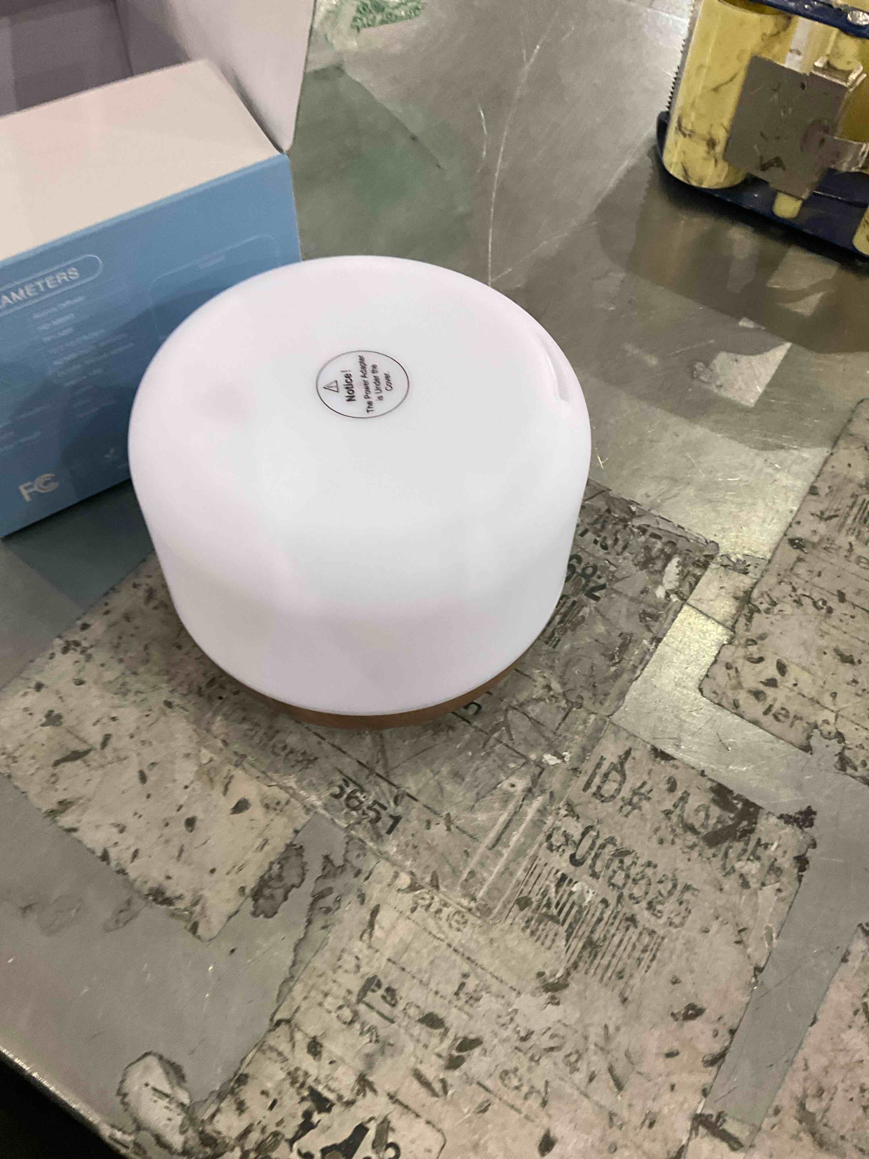 https://s3.amazonaws.com/lotting-images-prod/bidfta/PPE2578354_1745246106271.jpeg