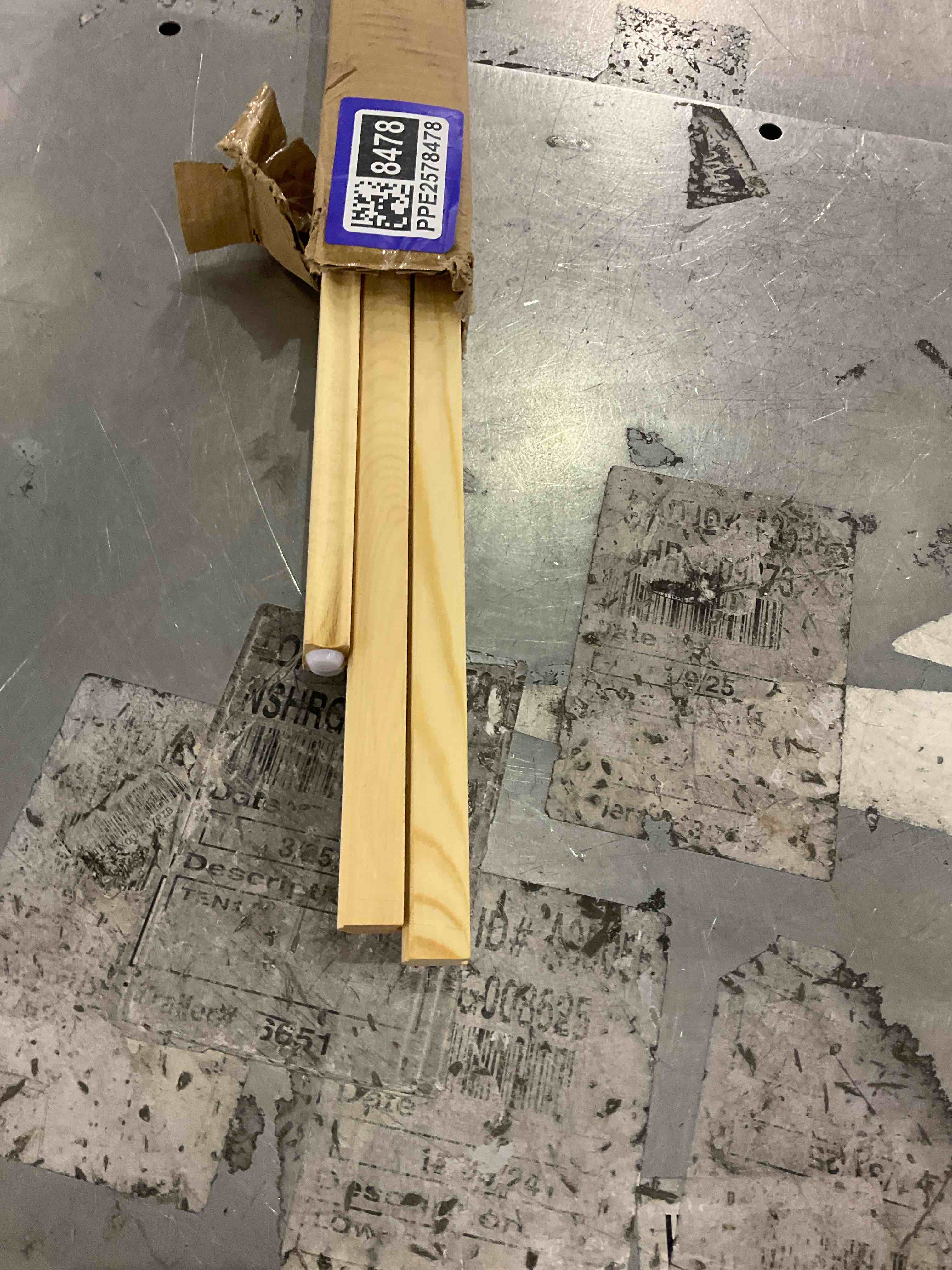 https://s3.amazonaws.com/lotting-images-prod/bidfta/PPE2578474_1745249946786.jpeg