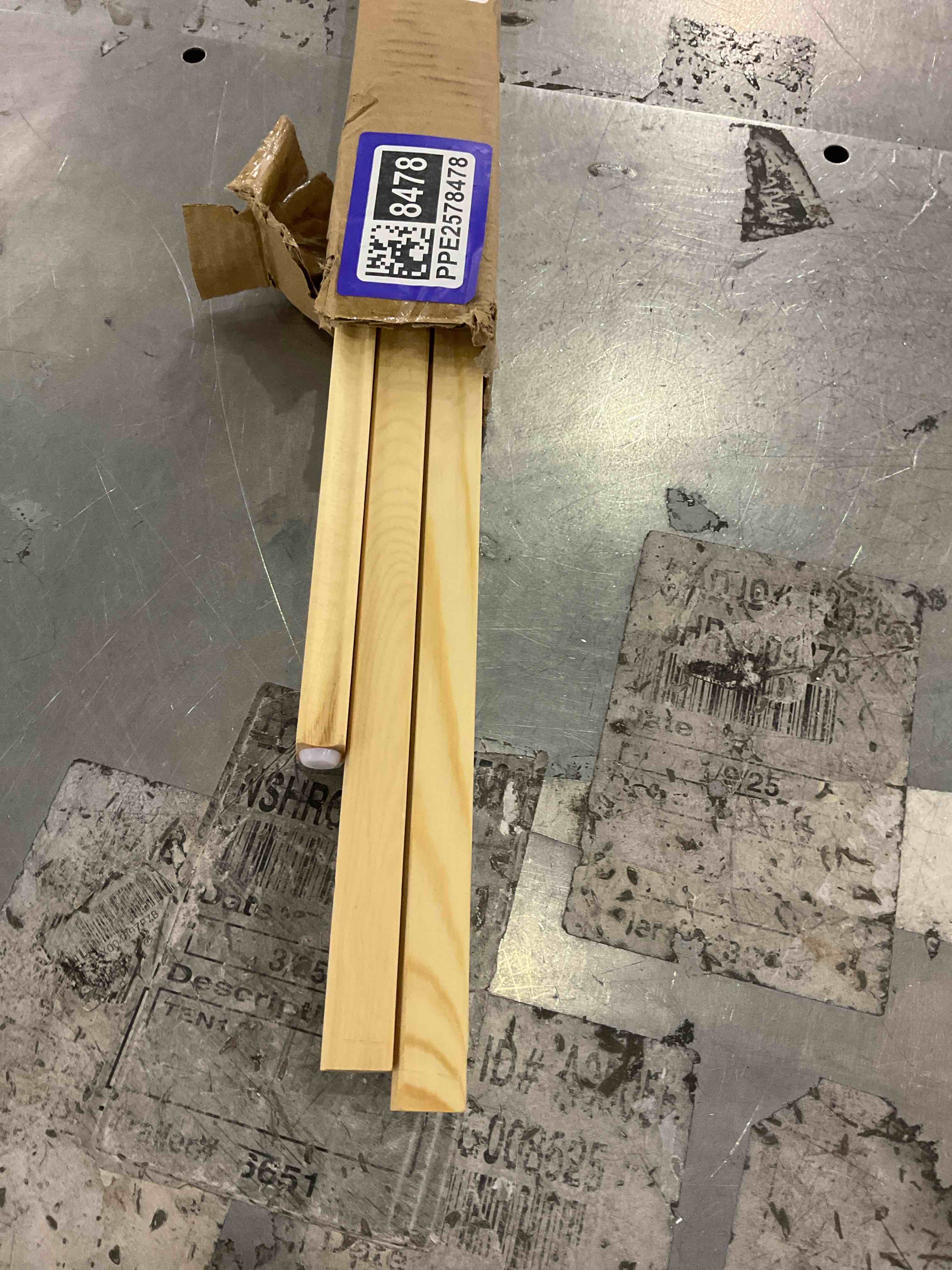 https://s3.amazonaws.com/lotting-images-prod/bidfta/PPE2578474_1745249947808.jpeg