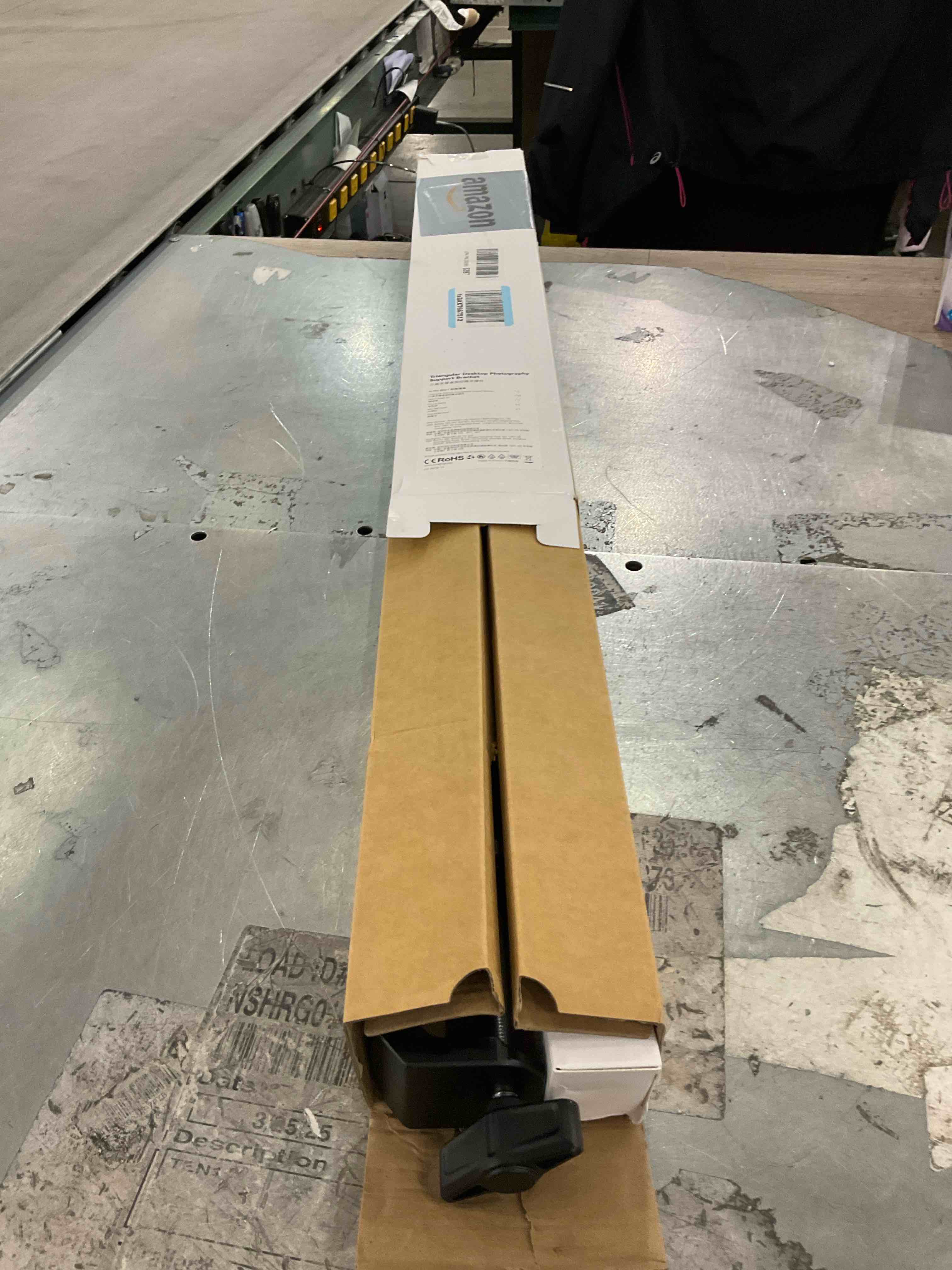 https://s3.amazonaws.com/lotting-images-prod/bidfta/PPE2578524_1745255470302.jpeg